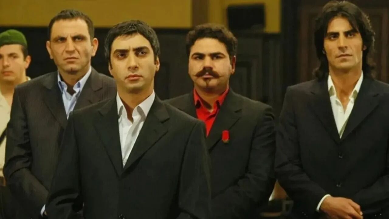 Yeralti Dizisinde Kurtlar Vadisi (1)