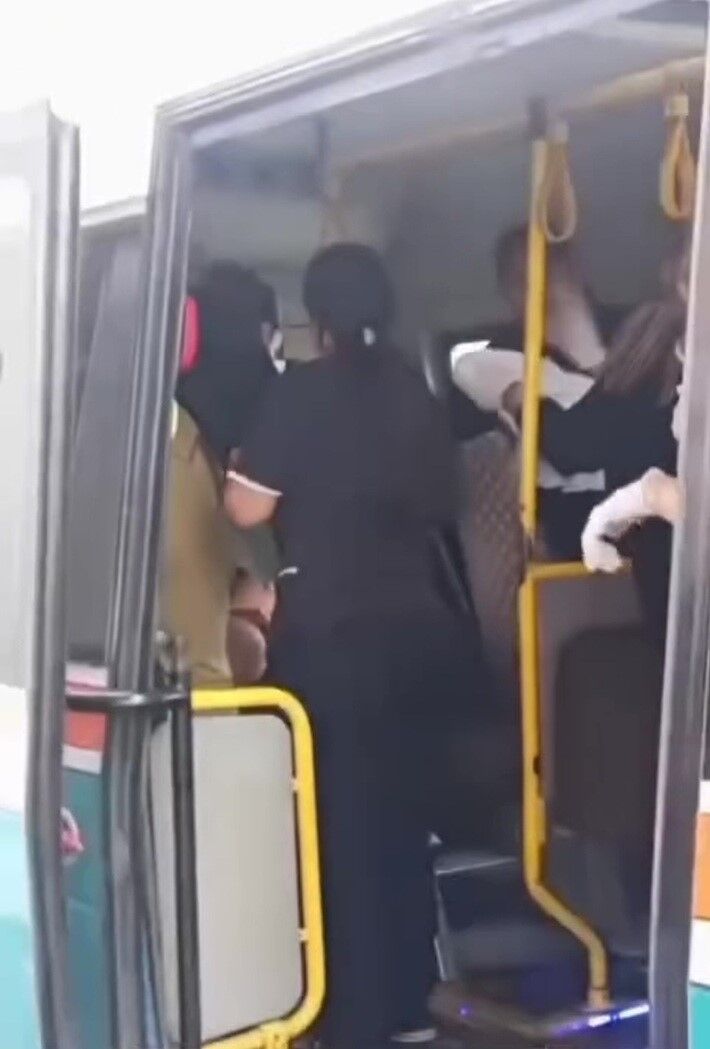 Yolculuk Sırasında Sancılanan Kadın Doğum Yaptı (1)