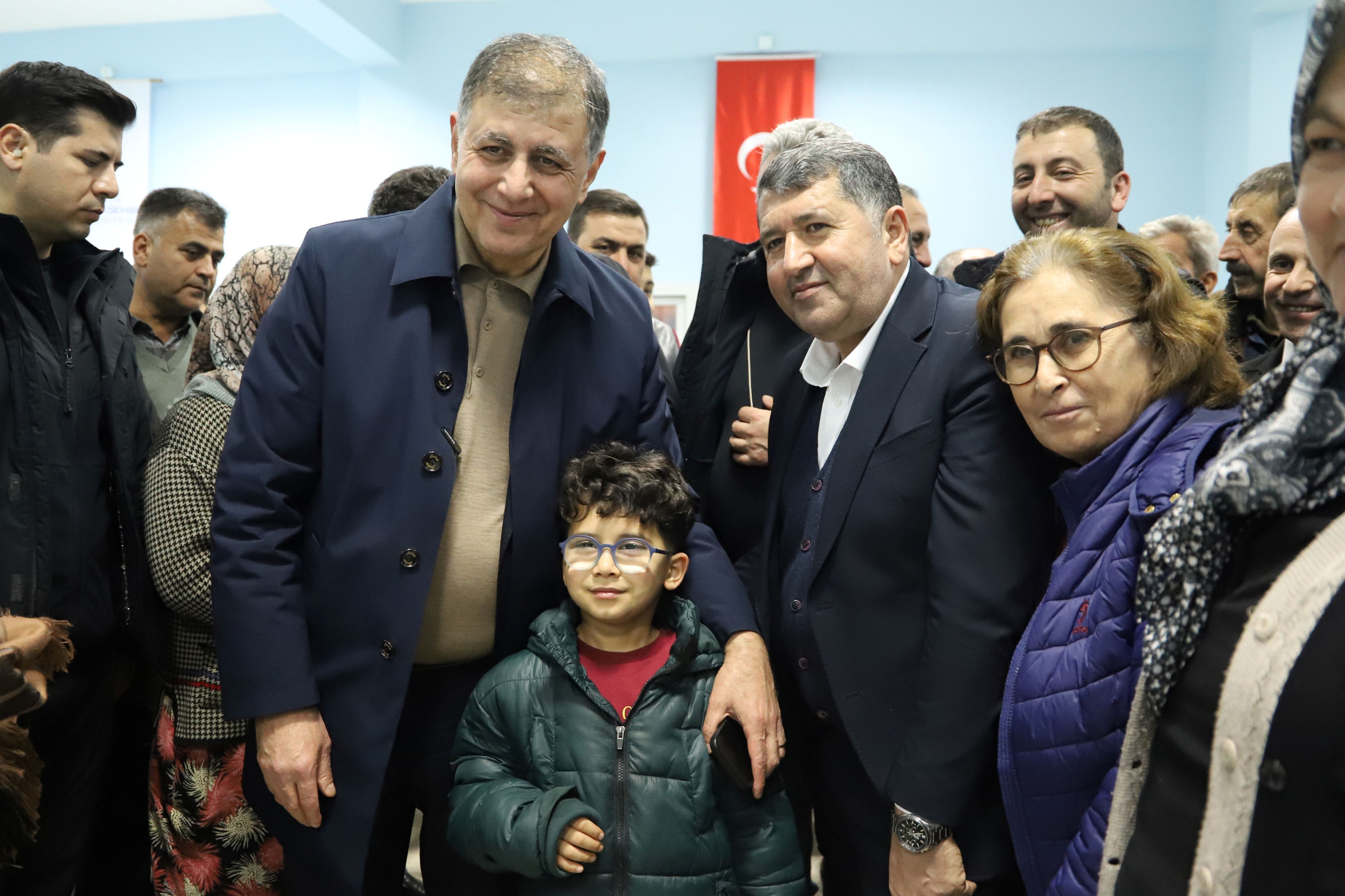 Zeytinova’da Sahur Bereketi Gönüller Aynı Sofrada Buluştu (3)