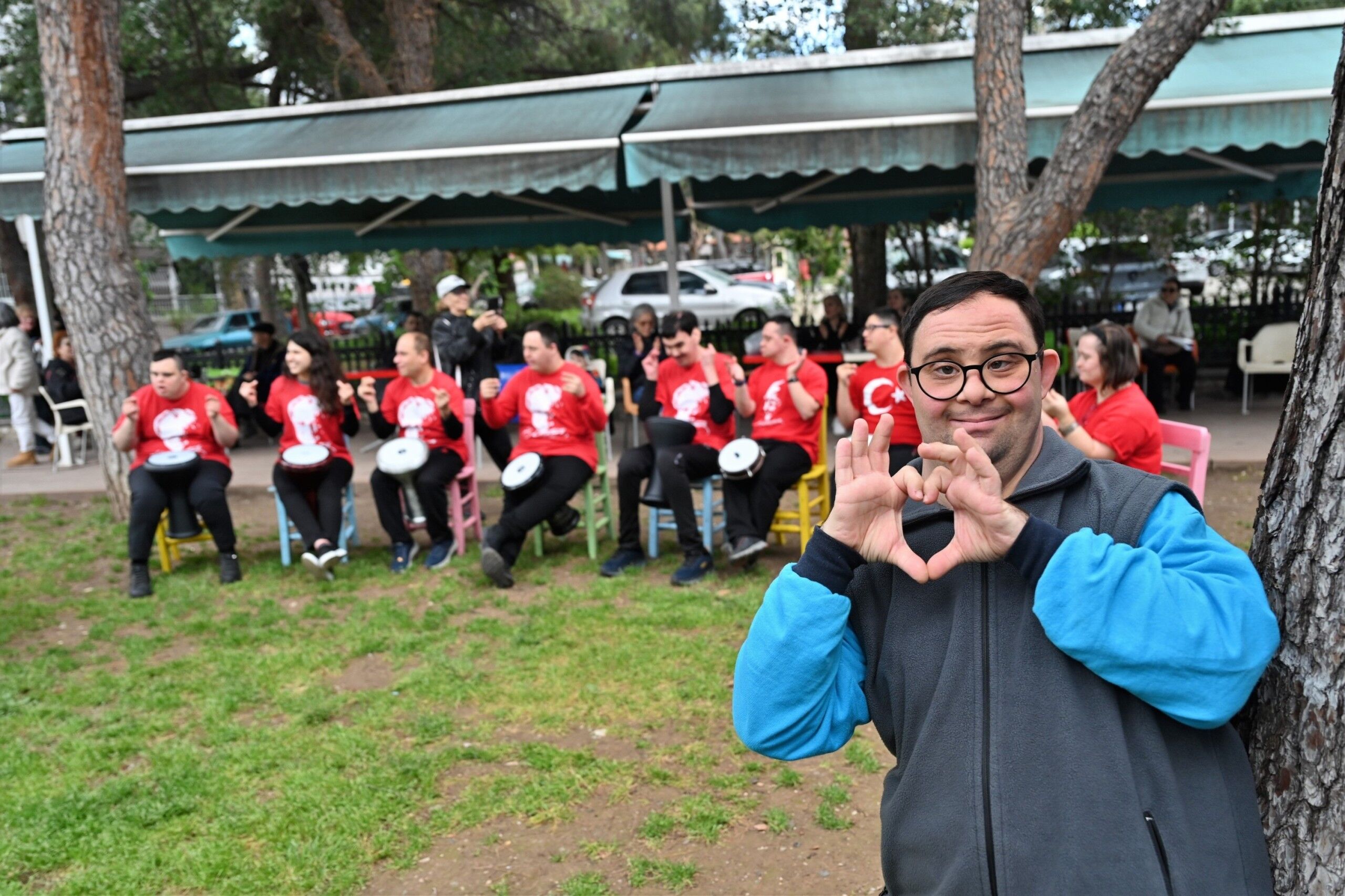 +1 Down Kafe’de Kalpleri Isıtan Buluşma! (1)