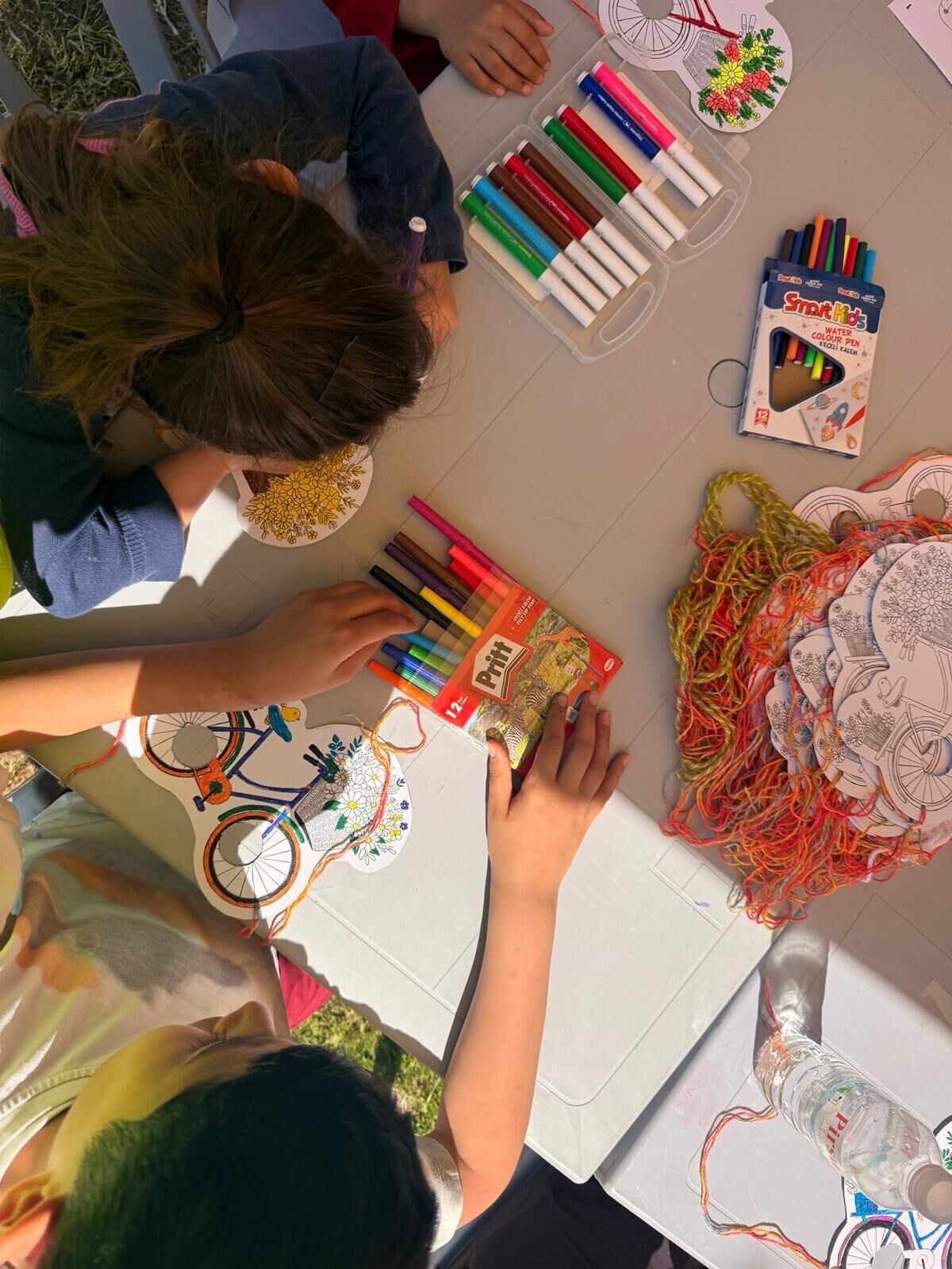 23 Nisan Coşkusu İzmir’de Gezici Sahneyle Ilçelere Taşındı (1)