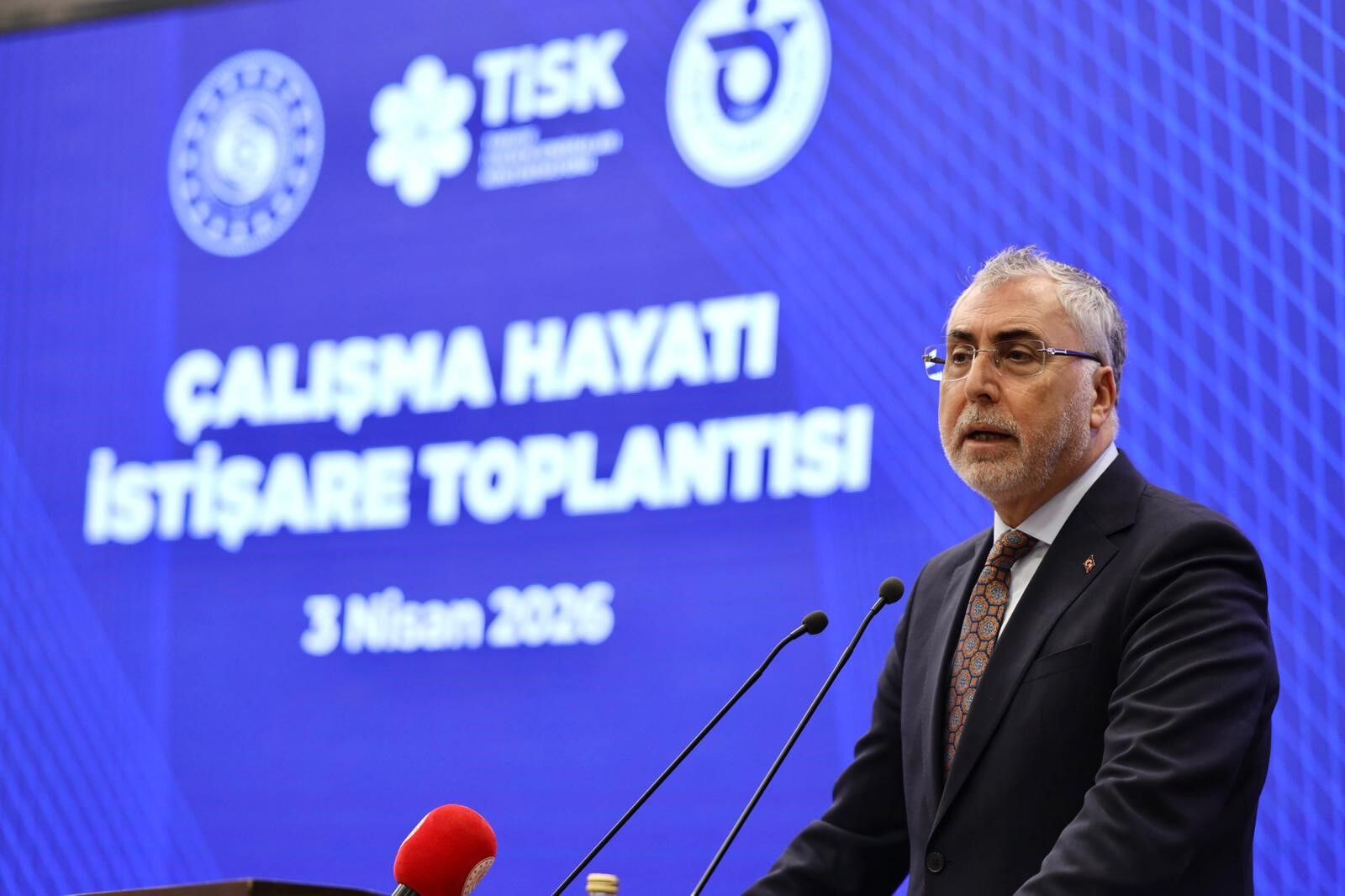 Çalışma hayatı İzmir’de masaya yatırıldı