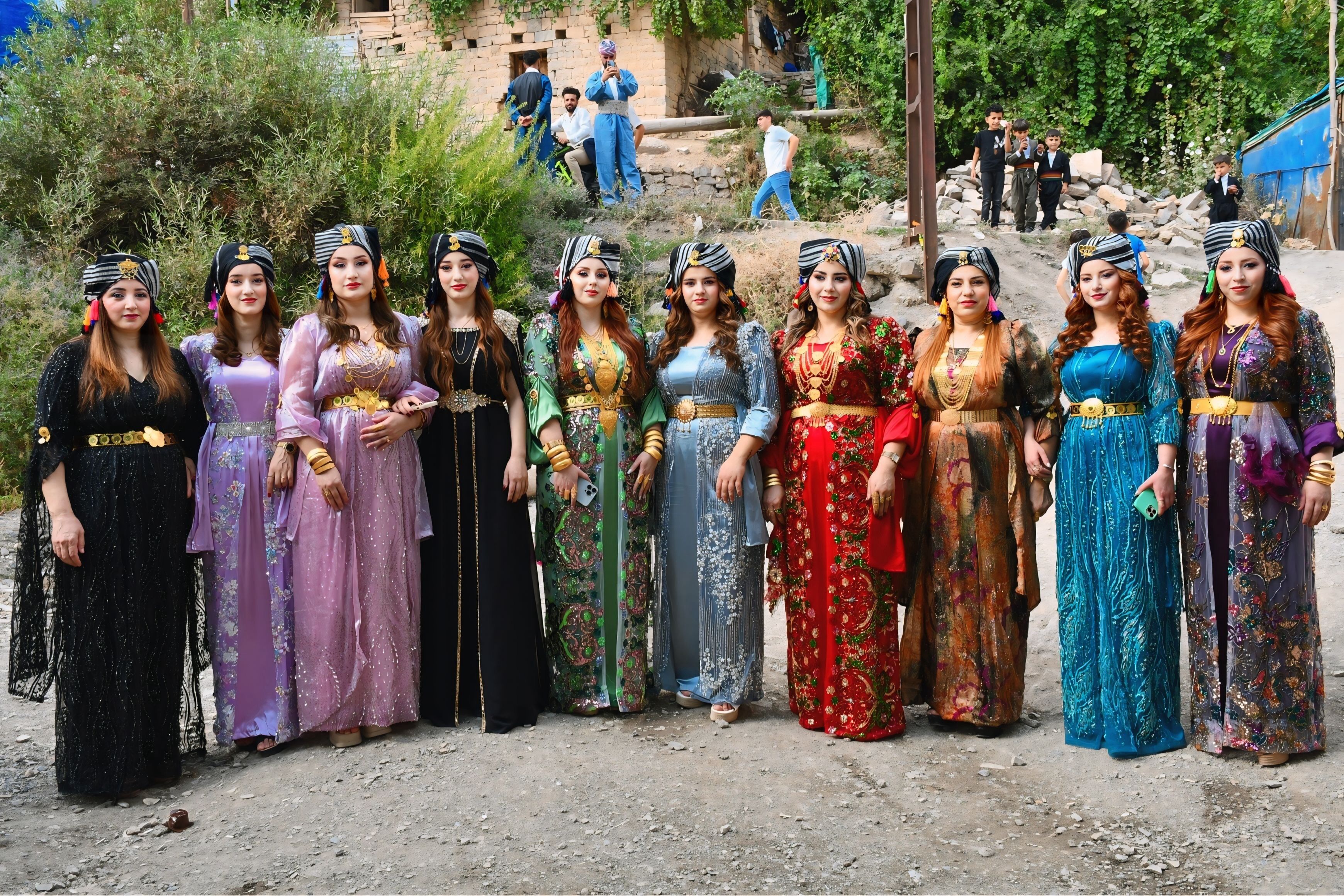 Şırnak’ın Uludere ilçesi ve Mendıkan bölgesinde etkili olan Goyan aşireti, artan düğün maliyetlerini azaltmak amacıyla dikkat çeken bir karara imza attı.