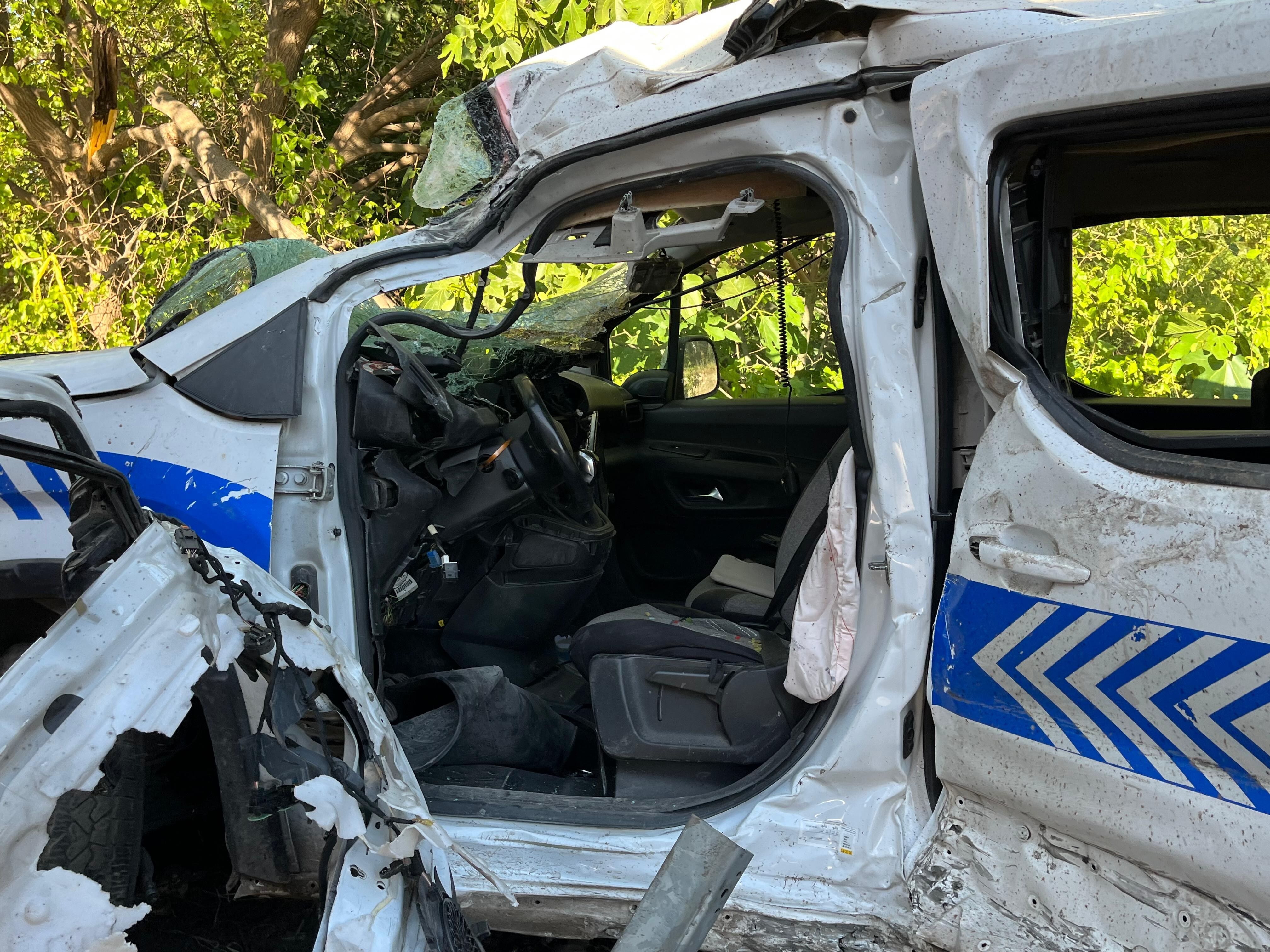 Bornova’da 3 kişinin hayatını kaybettiği zincirleme kazaya ilişkin savcılık, tırın fren izine rastlanmadığını ve aşırı tonaj ihtimalinin incelendiğini açıkladı.