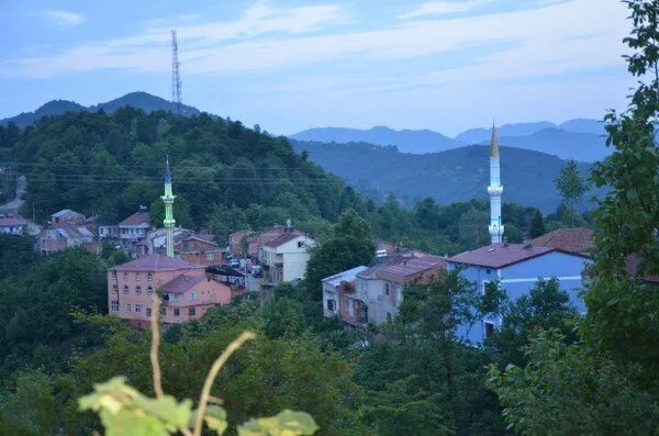 Samsun’un Terme ilçesine bağlı Ambartepe Mahallesi ile Ordu’nun İkizce ilçesine bağlı Şentepe Mahallesi,