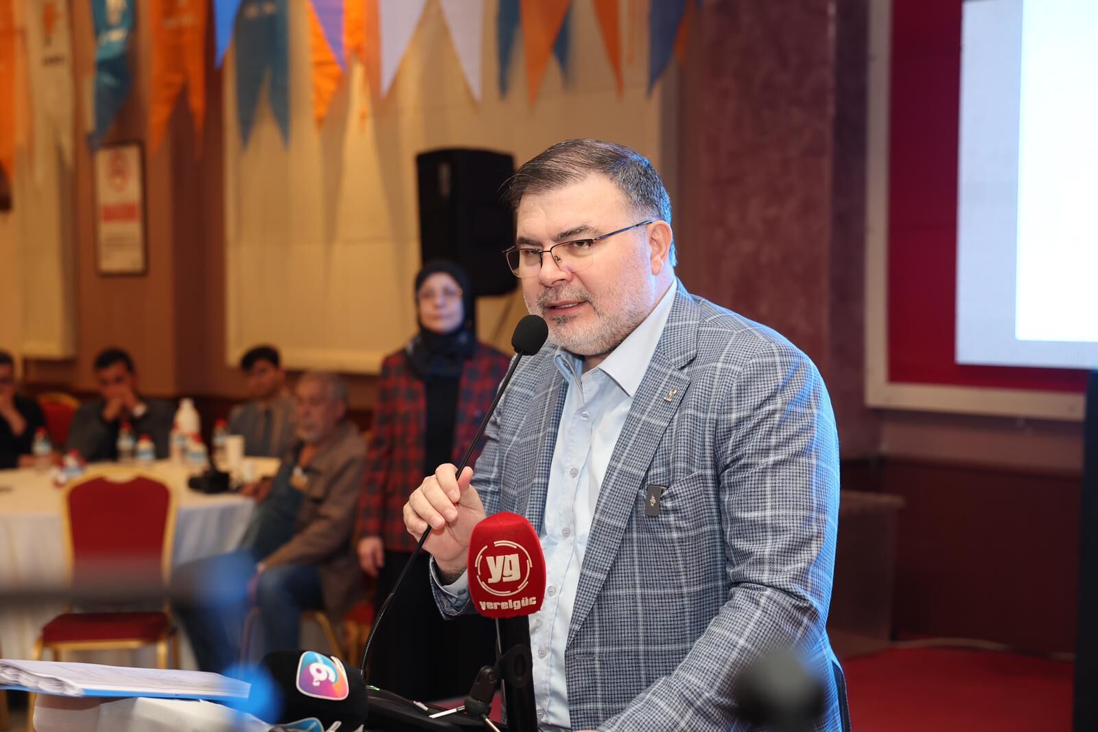 Ak Parti İzmir’de Mahalle Başkanları Toplantısı Başladı (1)