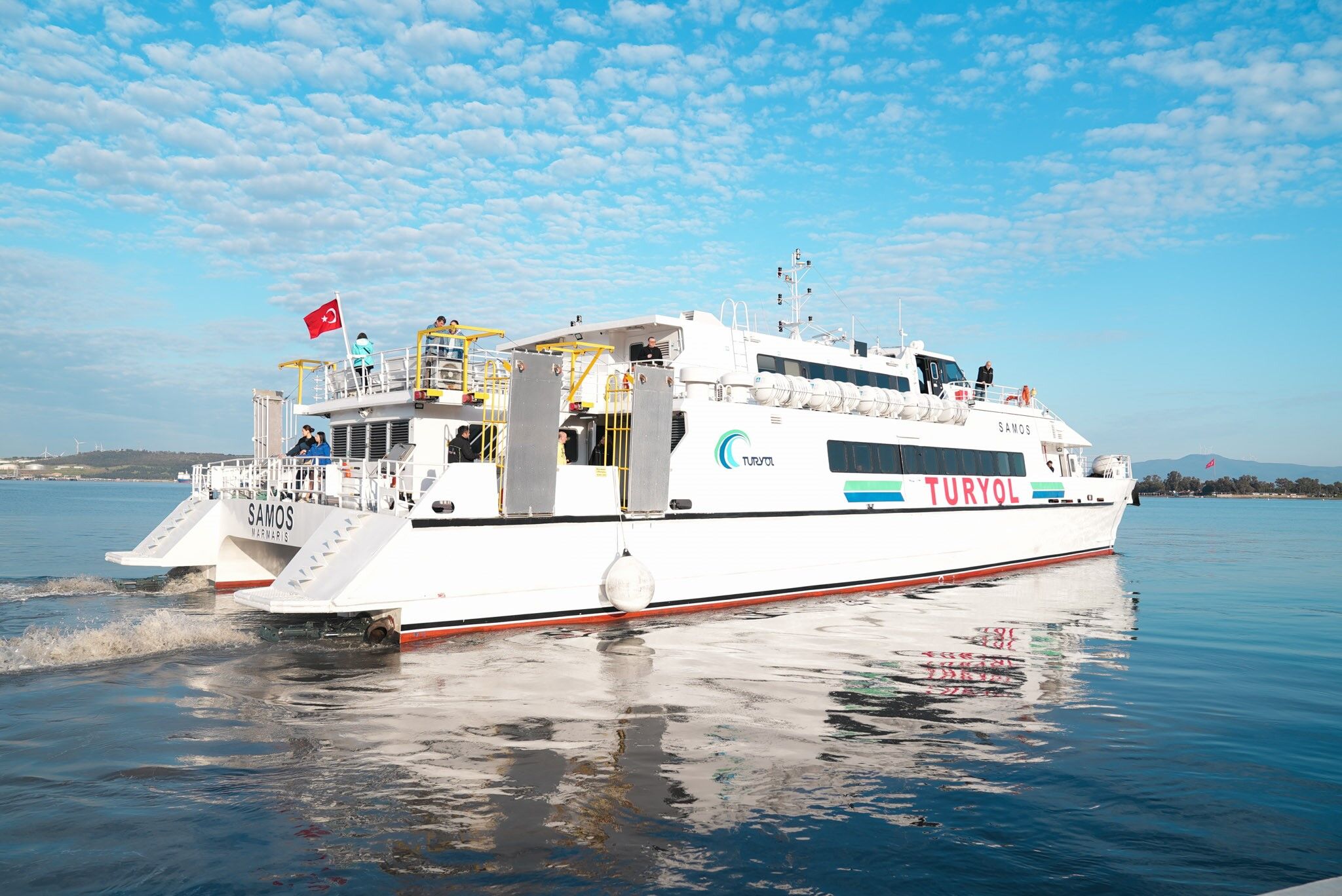 Aliağa’dan Midilli’ye Düzenli Feribot Seferleri Başladı (4)