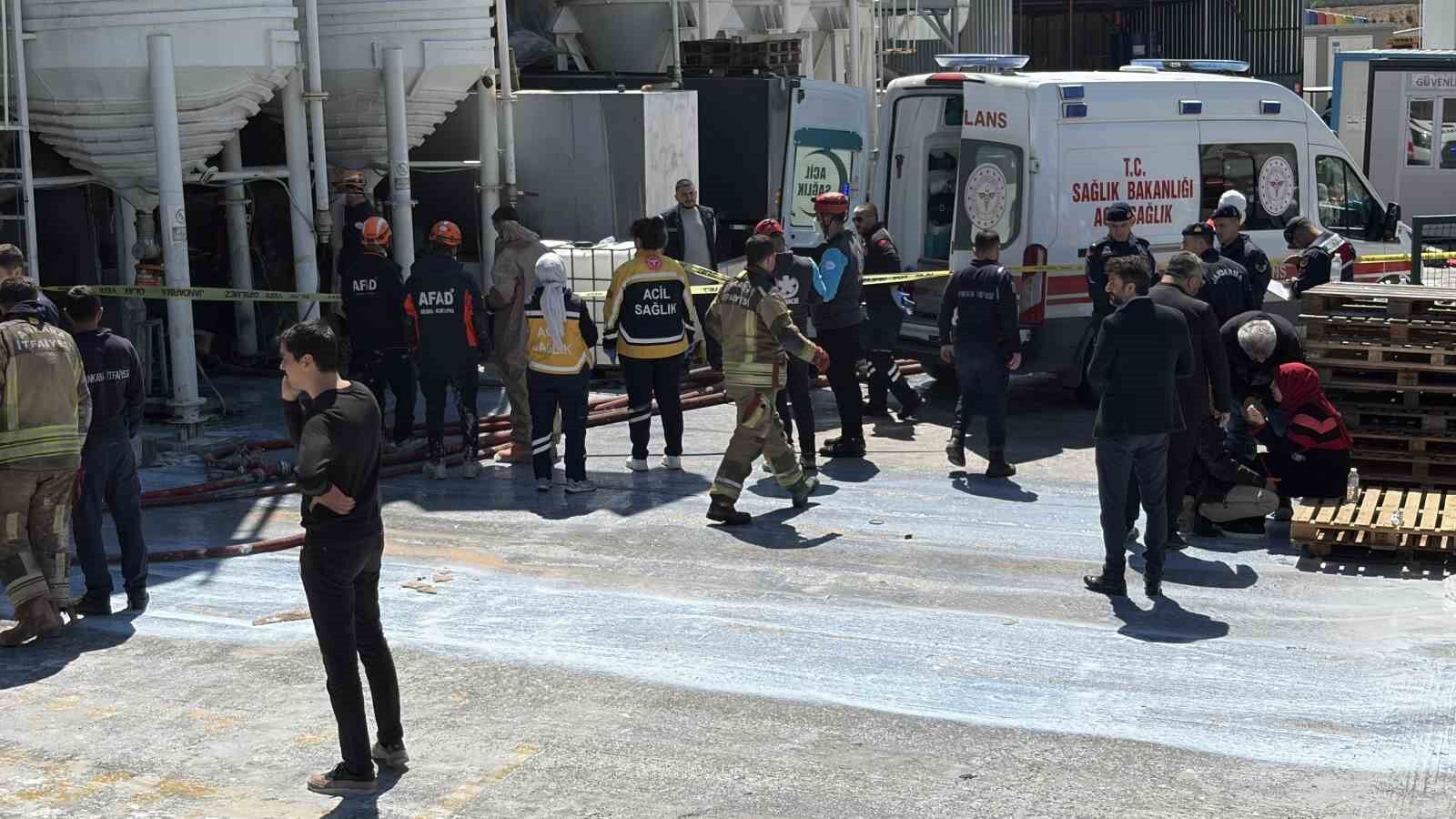 Ankara'da Fabrika Yangını!-1