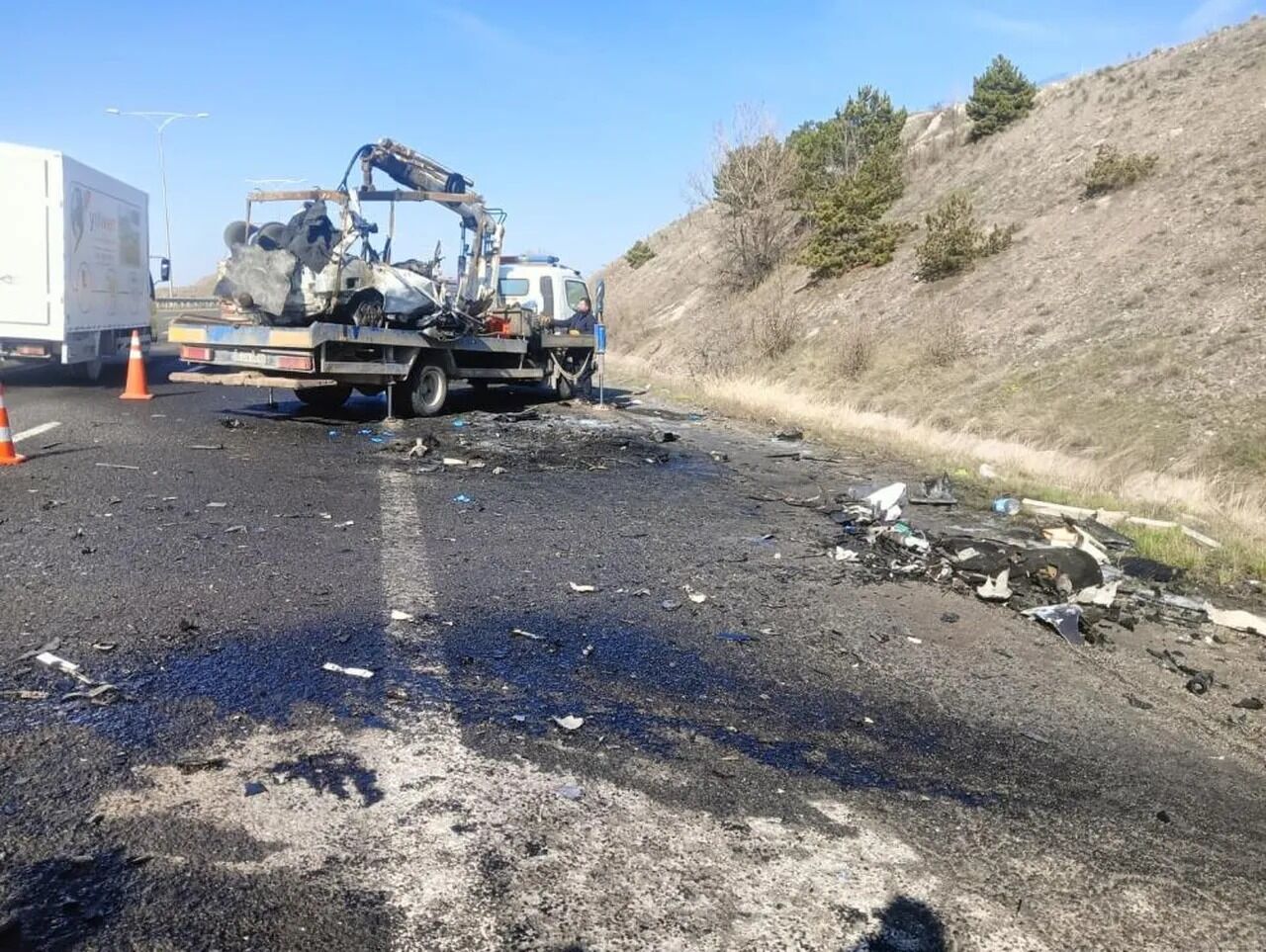 Ankara'da Feci Kaza! Çok Sayıda Can Kaybı Var (2)