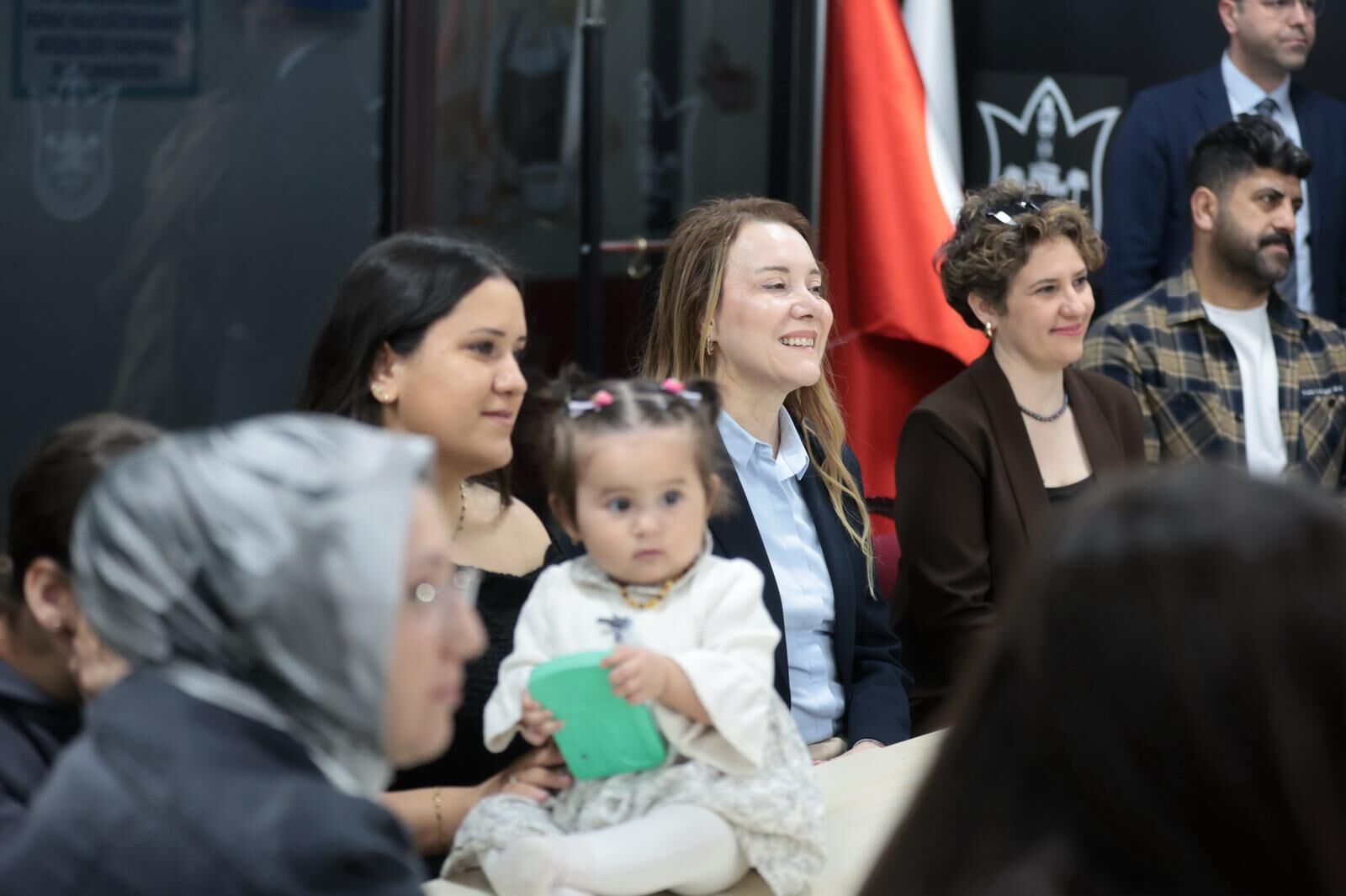 Anne Destek Programı Mezunları Sertifikalarını Başkan Mutlu’dan Aldı (7) (1)