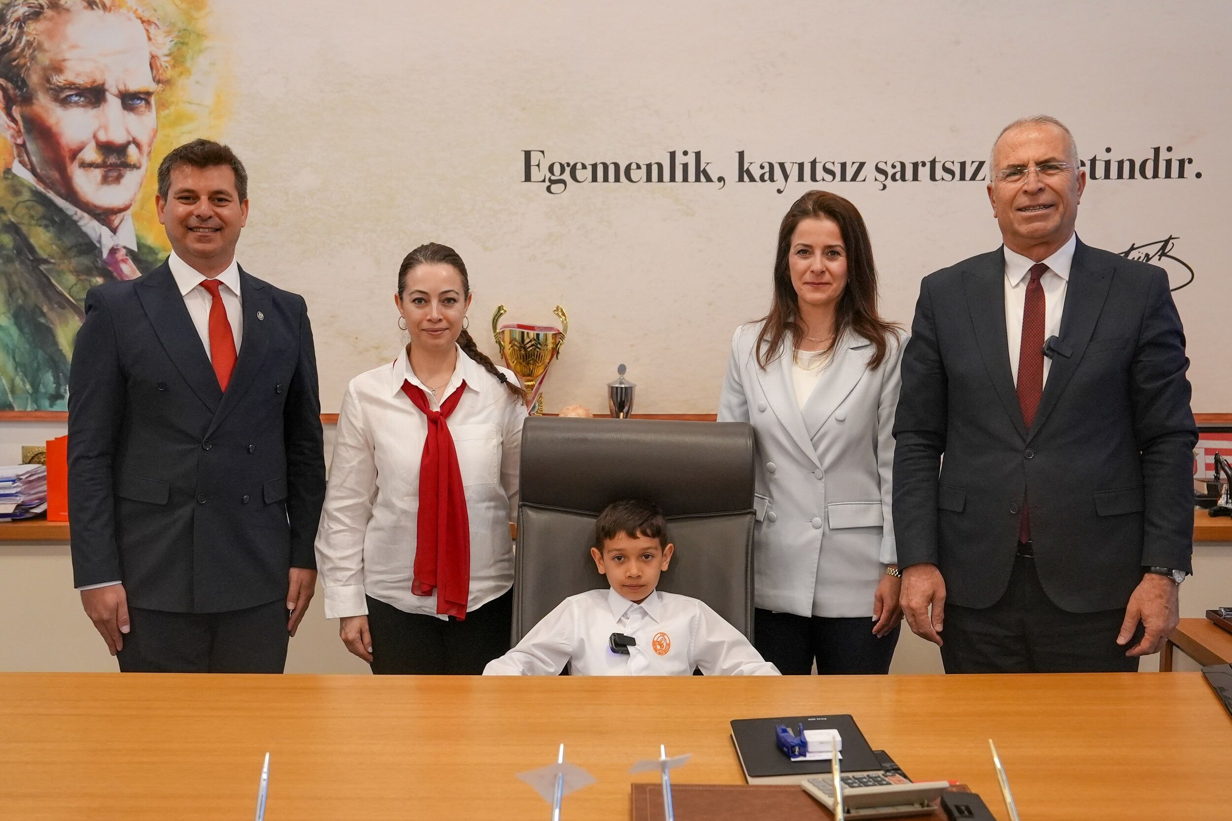 Başkan Işık, 23 Nisan’da Koltuğunu Ege’ye Devretti (5)