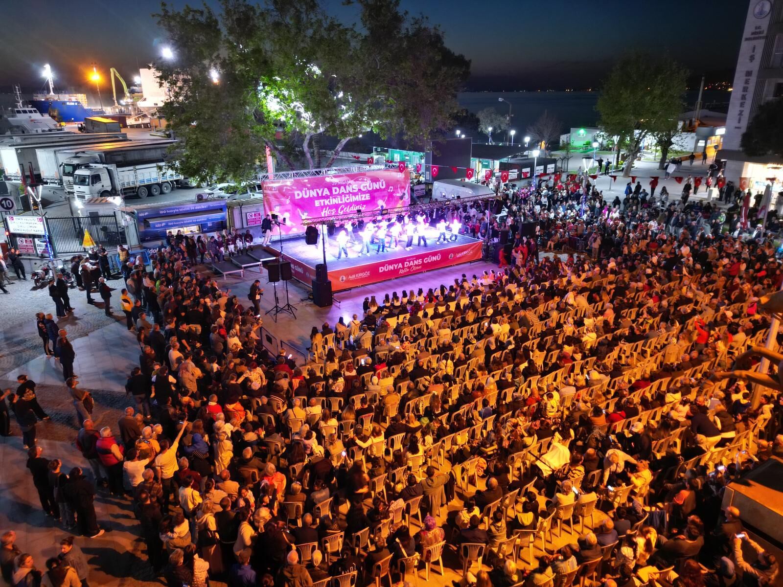 Başkan Kırgöz’ Den Dikili’ye Müjde (1)