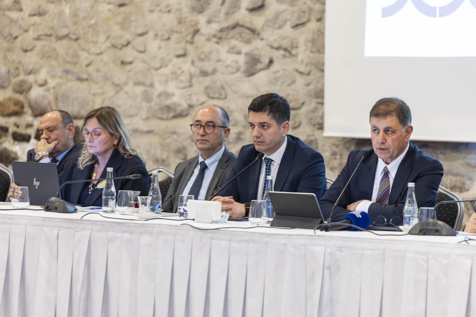 Başkan Tugay Enerji Güvenliği Için Şehirler Kendi Sistemlerini Kurmalı (2)