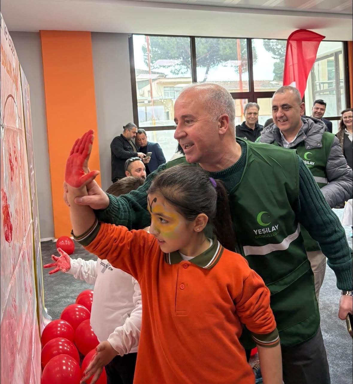 Bayındır’da Otizm Farkındalık Günü Kapsamında Renkli Bowling Şenliği (1) Kopya