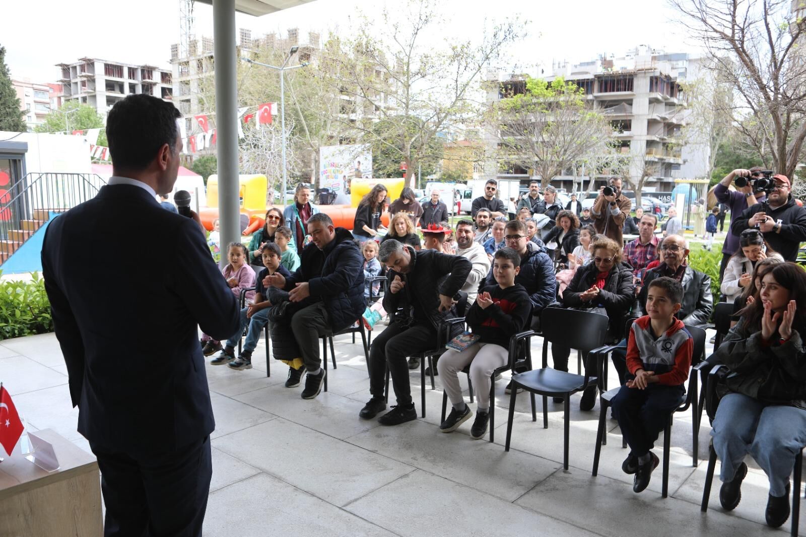 Bayraklı Çocuk Kitap Şenliği Üç Gün Boyunca Yoğun Ilgi Gördü (4)