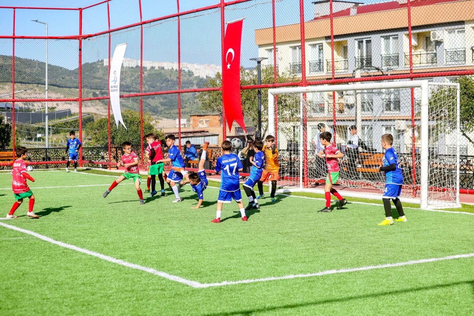 Bayraklı’da 23 Nisan Coşkusu Erken Başladı (3)