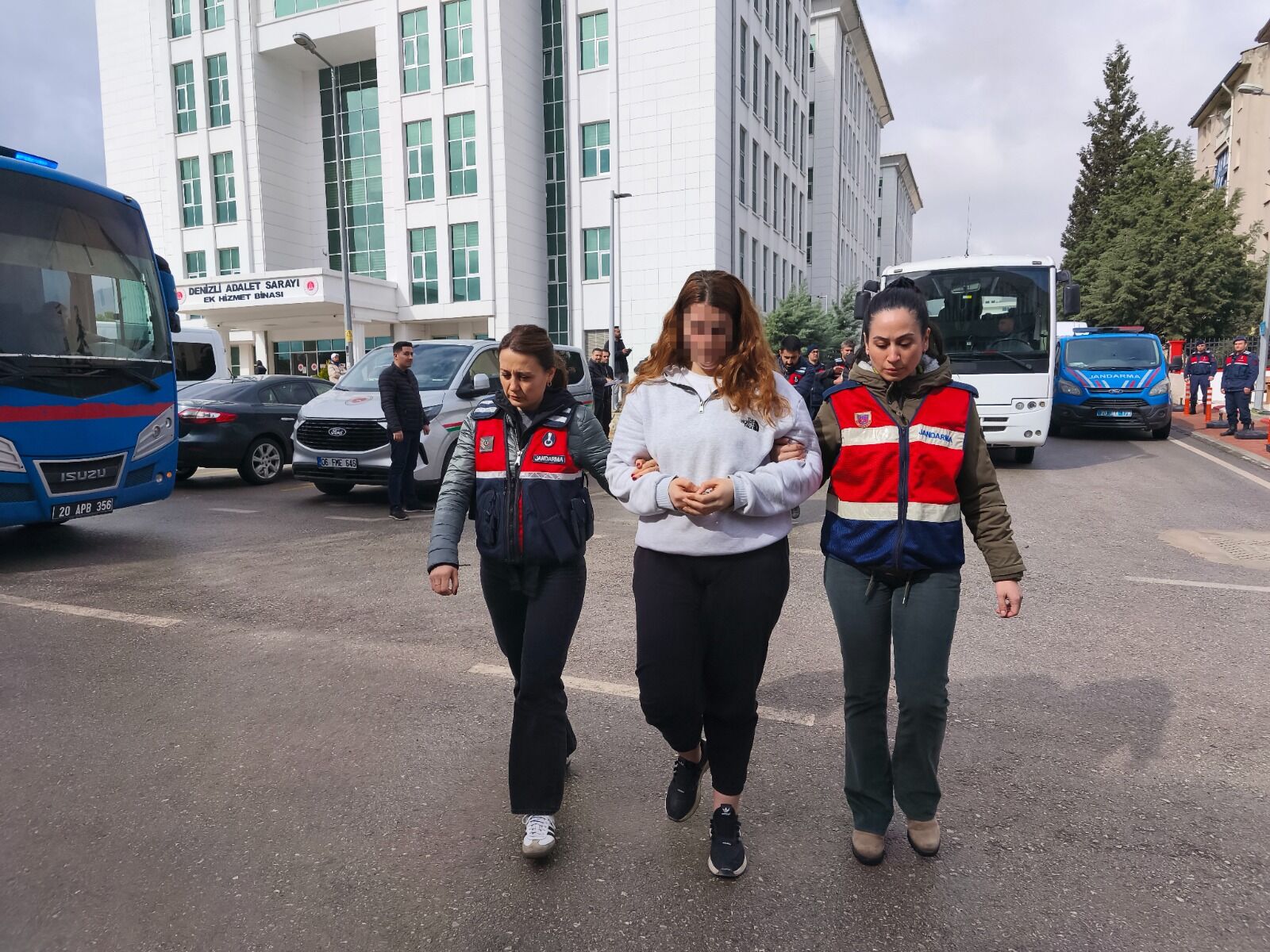 Bilişim Dolandırıcılarına 9 Ilde Eş Zamanlı Operasyon! (3)