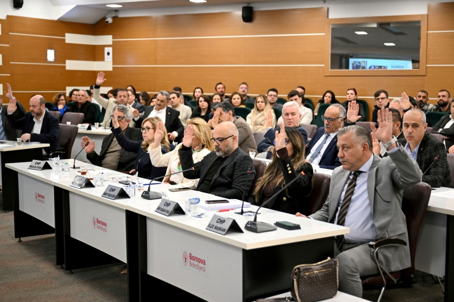 Bornova Belediyesi 2025 Faaliyet Raporu Meclisten Geçti (1)