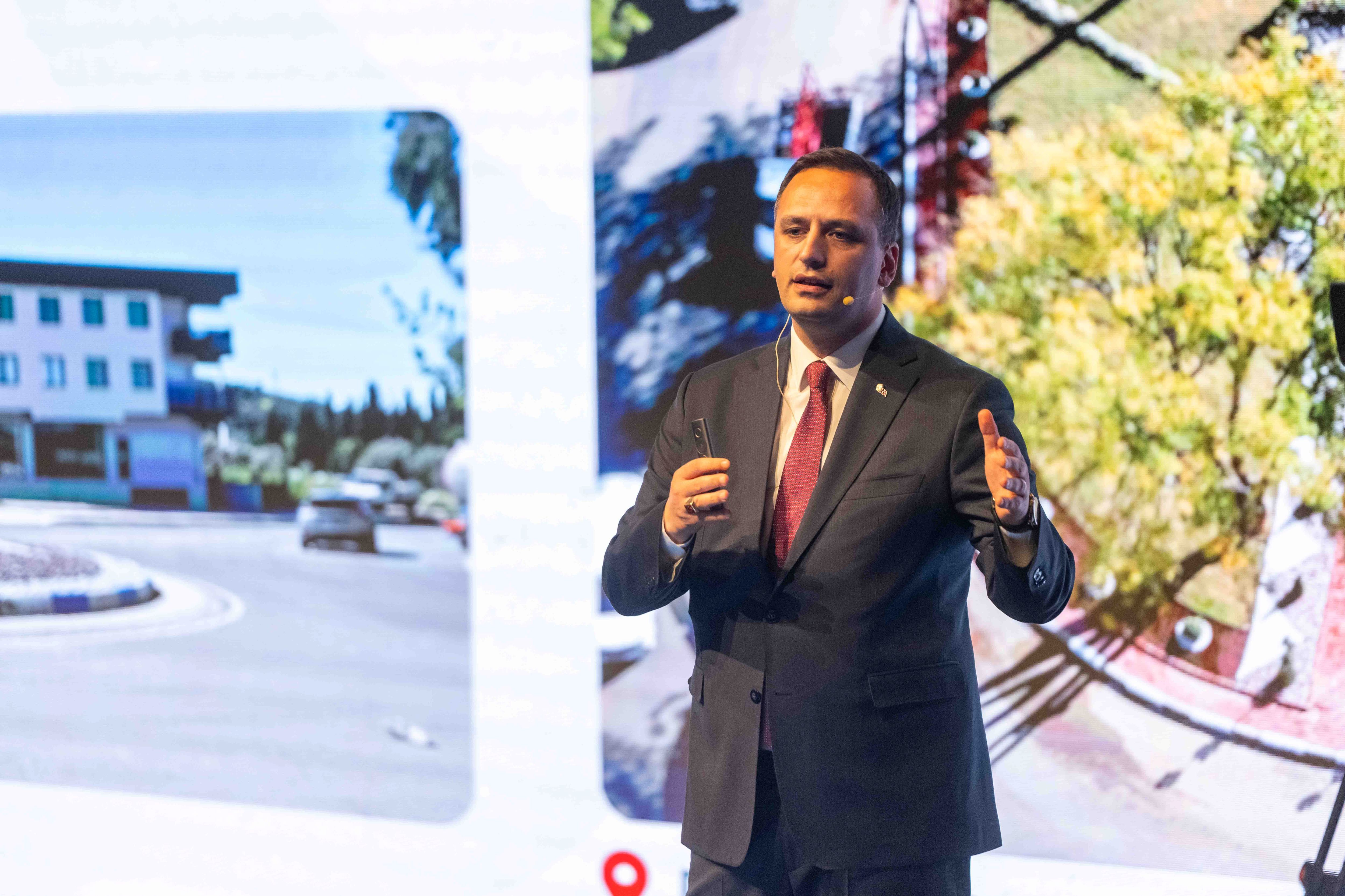 Bornova Belediyesi Iki Yıllık Çalışmalarını Kamuoyuna Sundu (14)