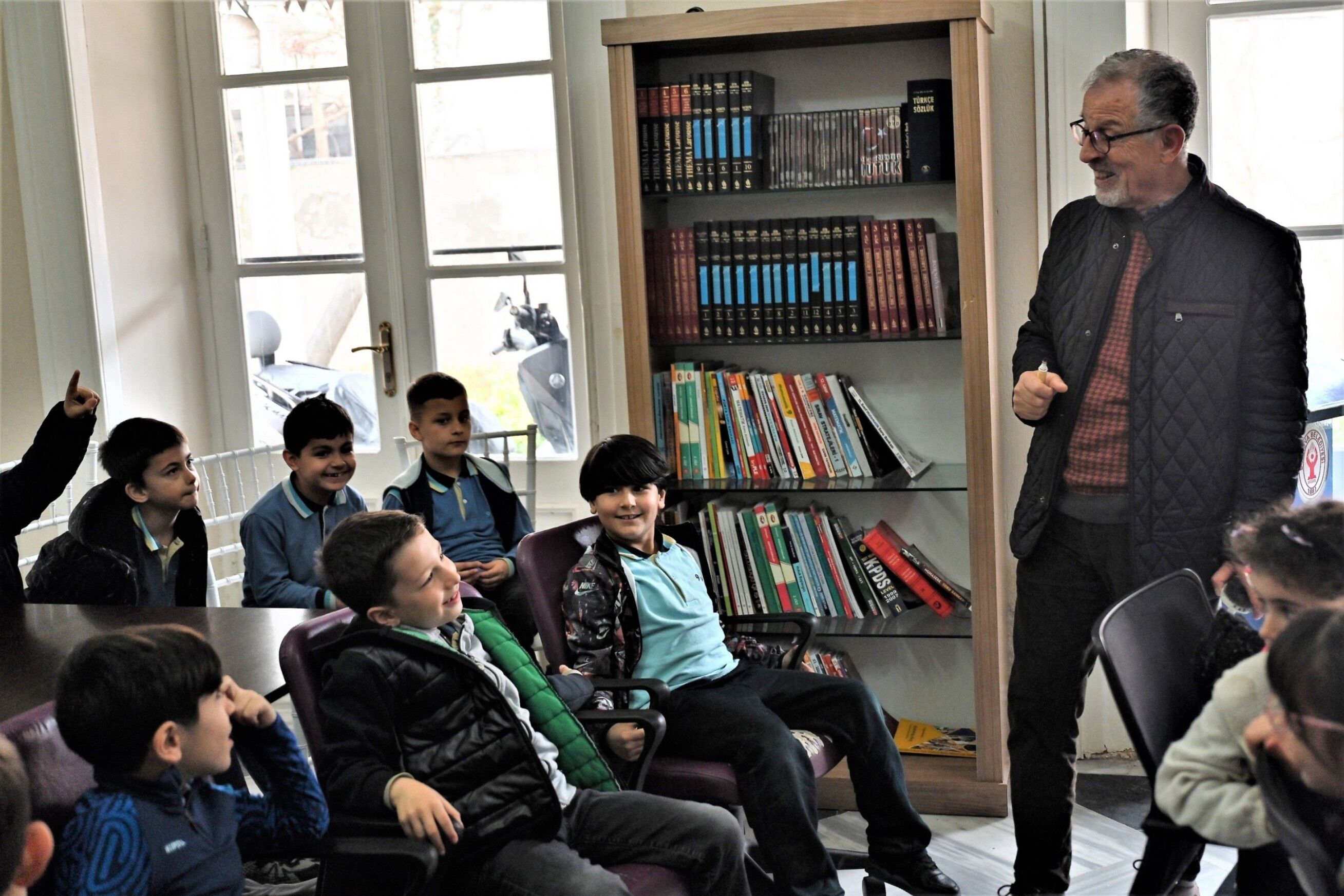 Bornova Belediyesi’nin Kütüphane Haftası 2026 Etkinlikleri Çocuklara Yönelik Söyleşi Ve Atölyelerle Sürerken 11 Nisan’da Atatürk Kitaplığı’nda Şenlikle Sona Erecek (4)