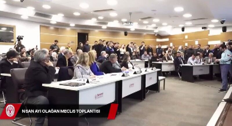 Bornova Meclisi’nde Iddialar Sonrası Tansiyon Yükseldi (1)