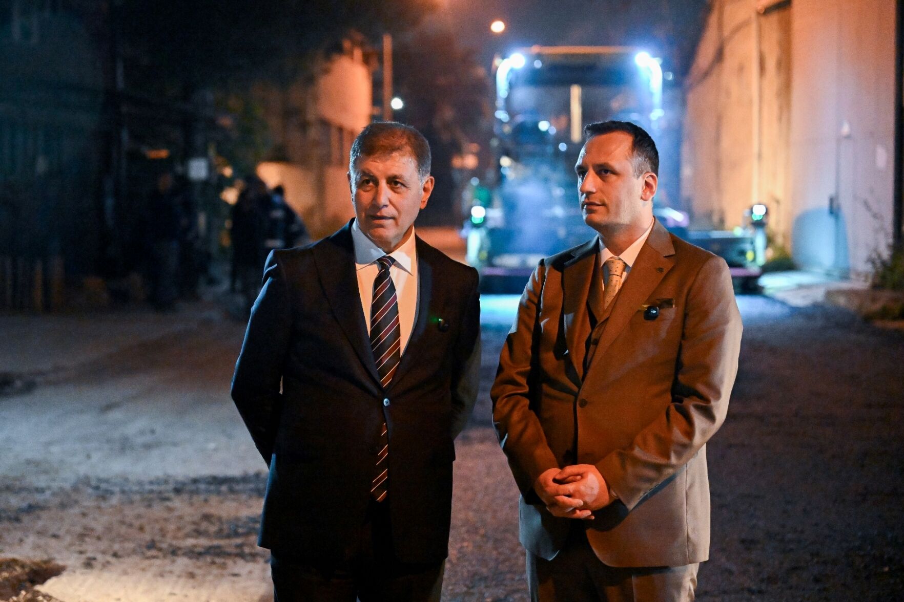 Bornova'da Asfaltın Üstünde Tatlı Mola (3)