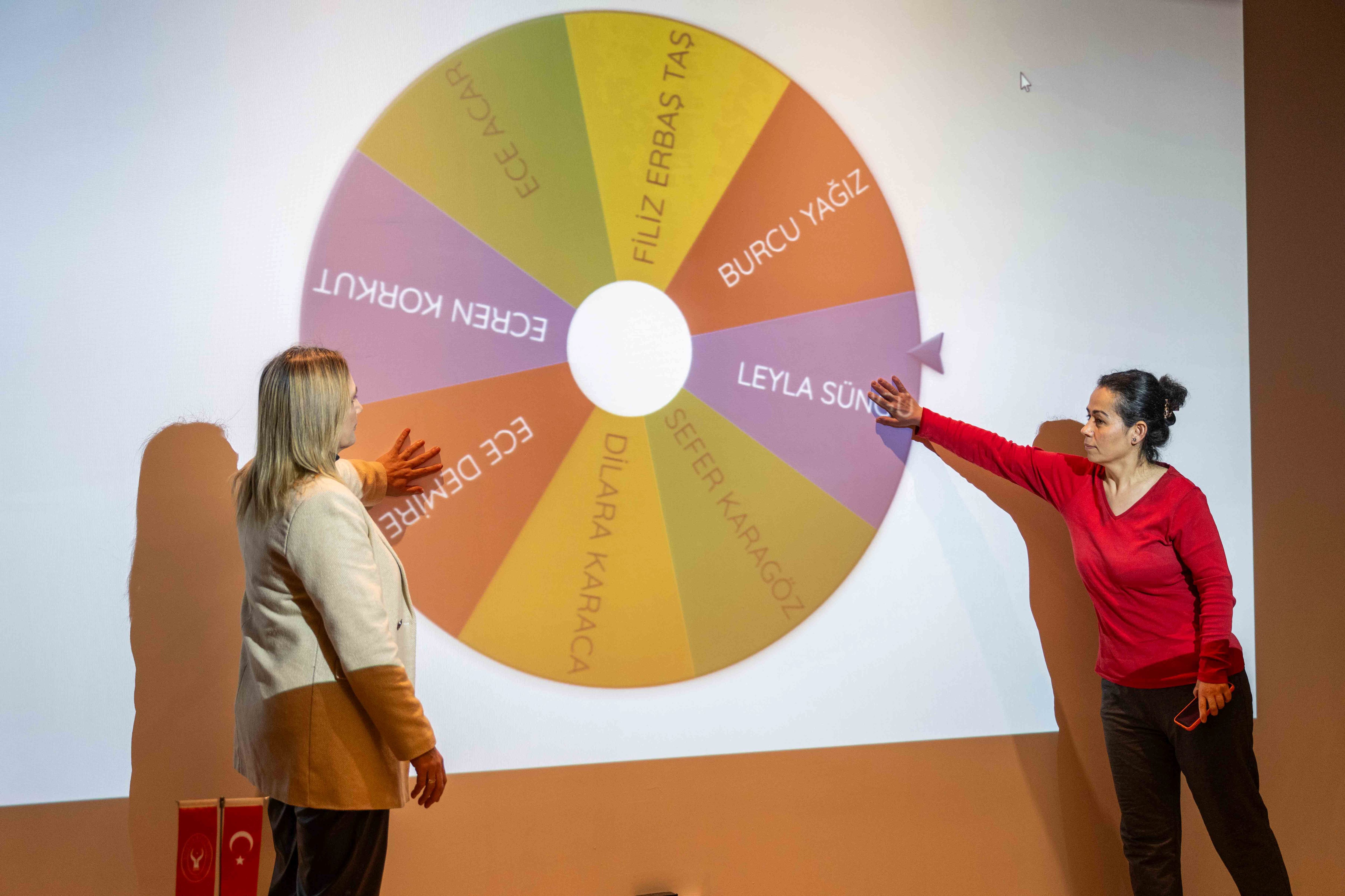 Bornova’da 'Dijital Torun' Ile Kuşaklar Arası Köprü (1)