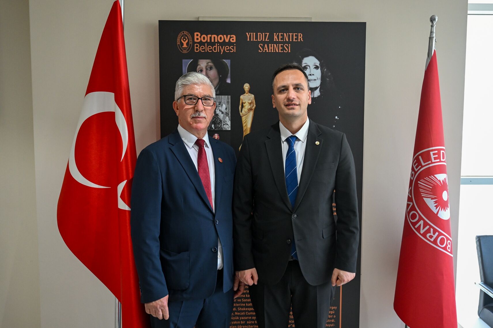 Bornova’da Muhtarlar Tek Çatı Altında Birleşti (6)