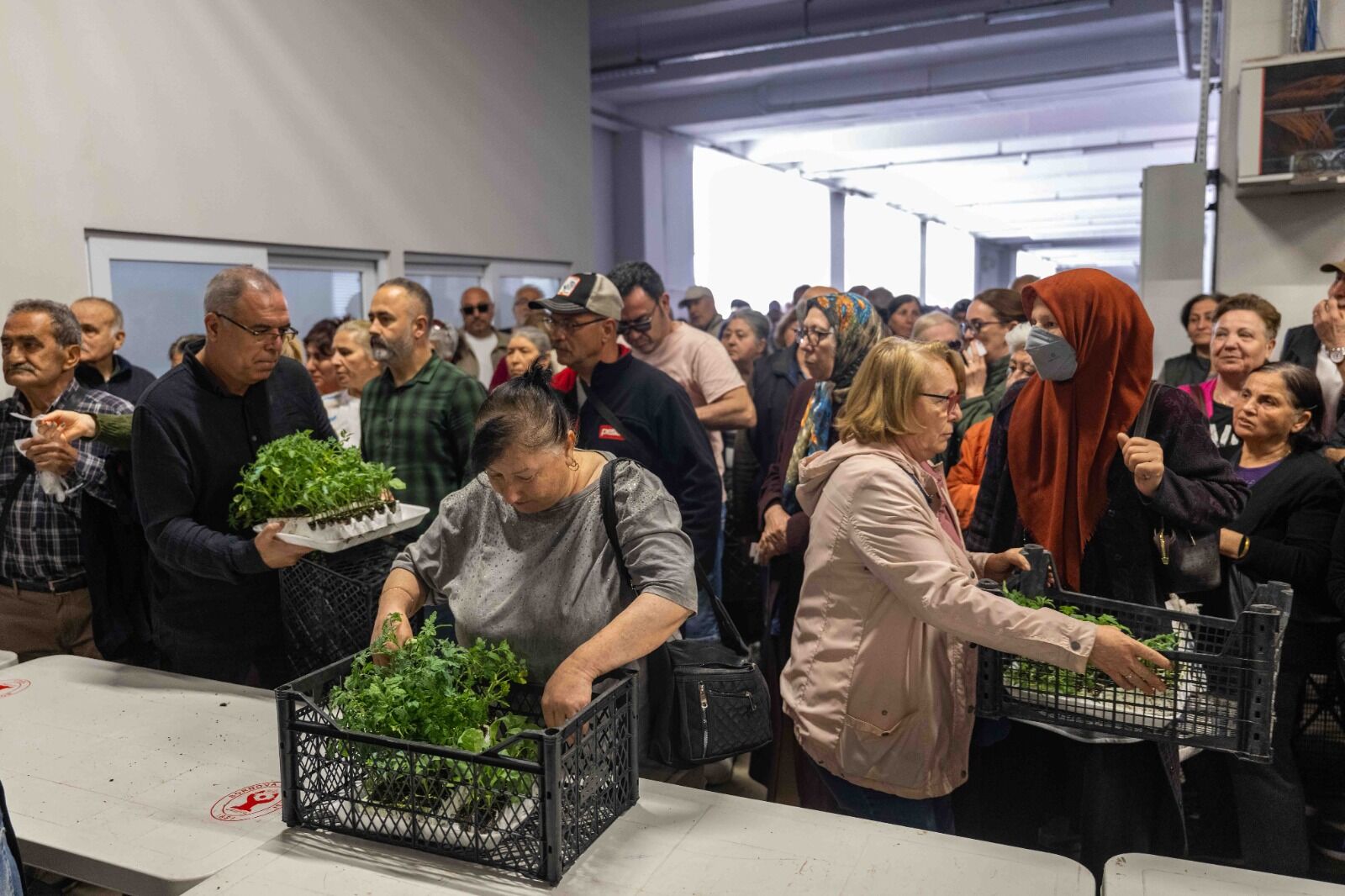 Bornova’da Toprağa Can, Üreticiye Destek (3)