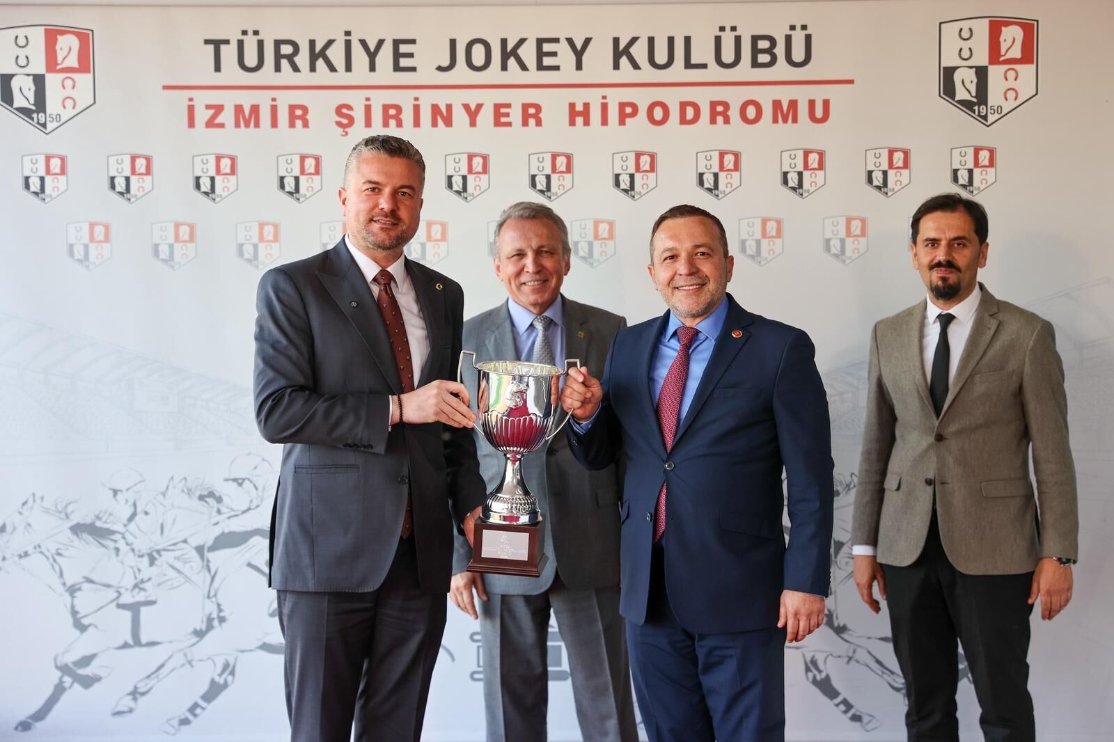 Buca Belediye Başkanlığı Koşusu’nu Önderbeyim Kazandı (2)