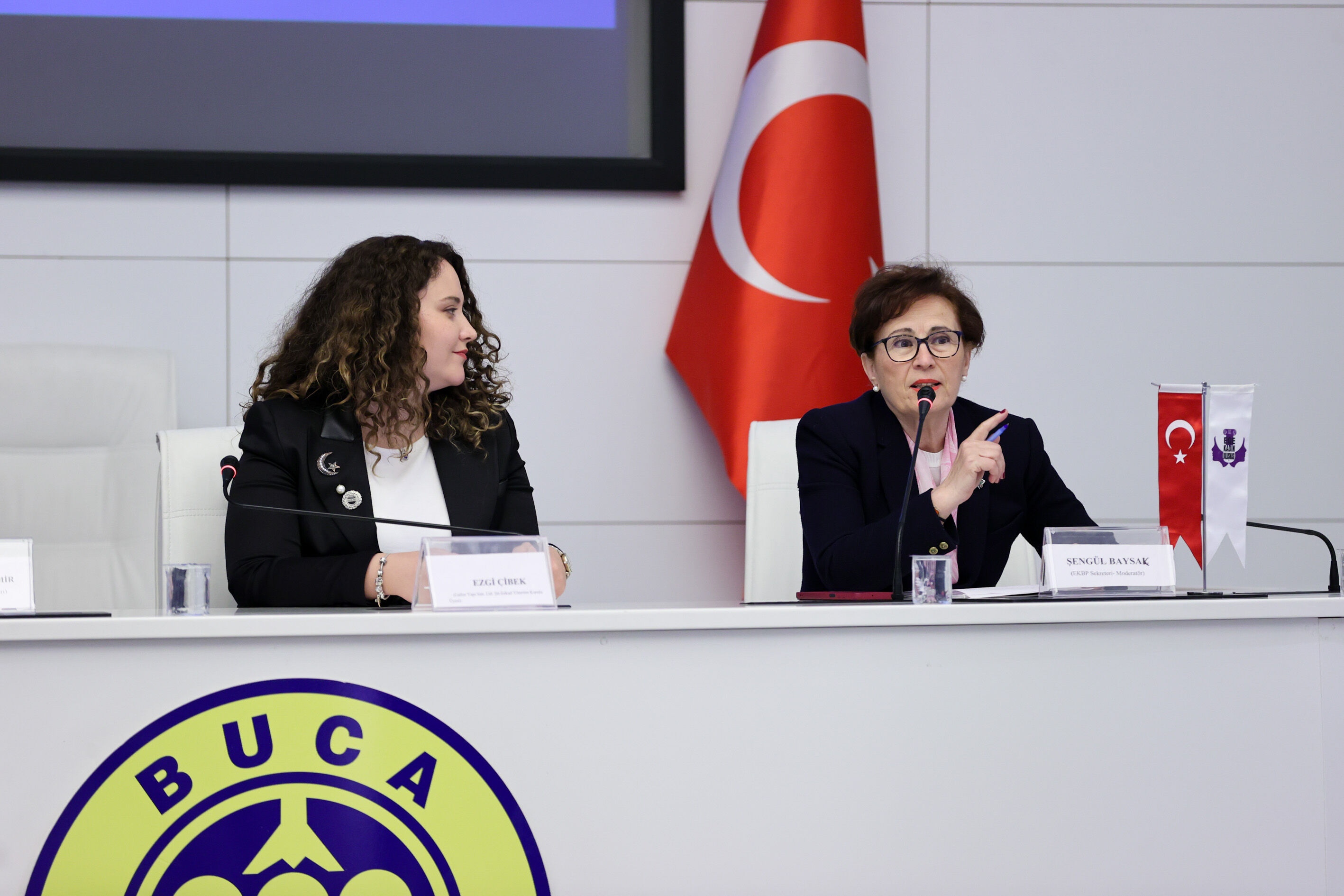 Buca’da Ilham Veren Girişimcilik Paneli Önyargıları Yıktılar (3)