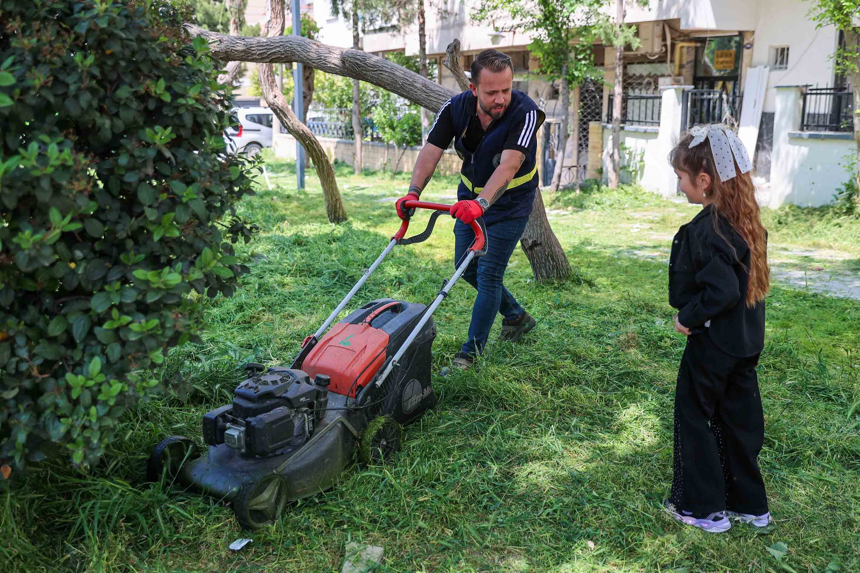 Buca’da Minik Başkan Adasu Belediye Çalışmalarını Inceledi (2)