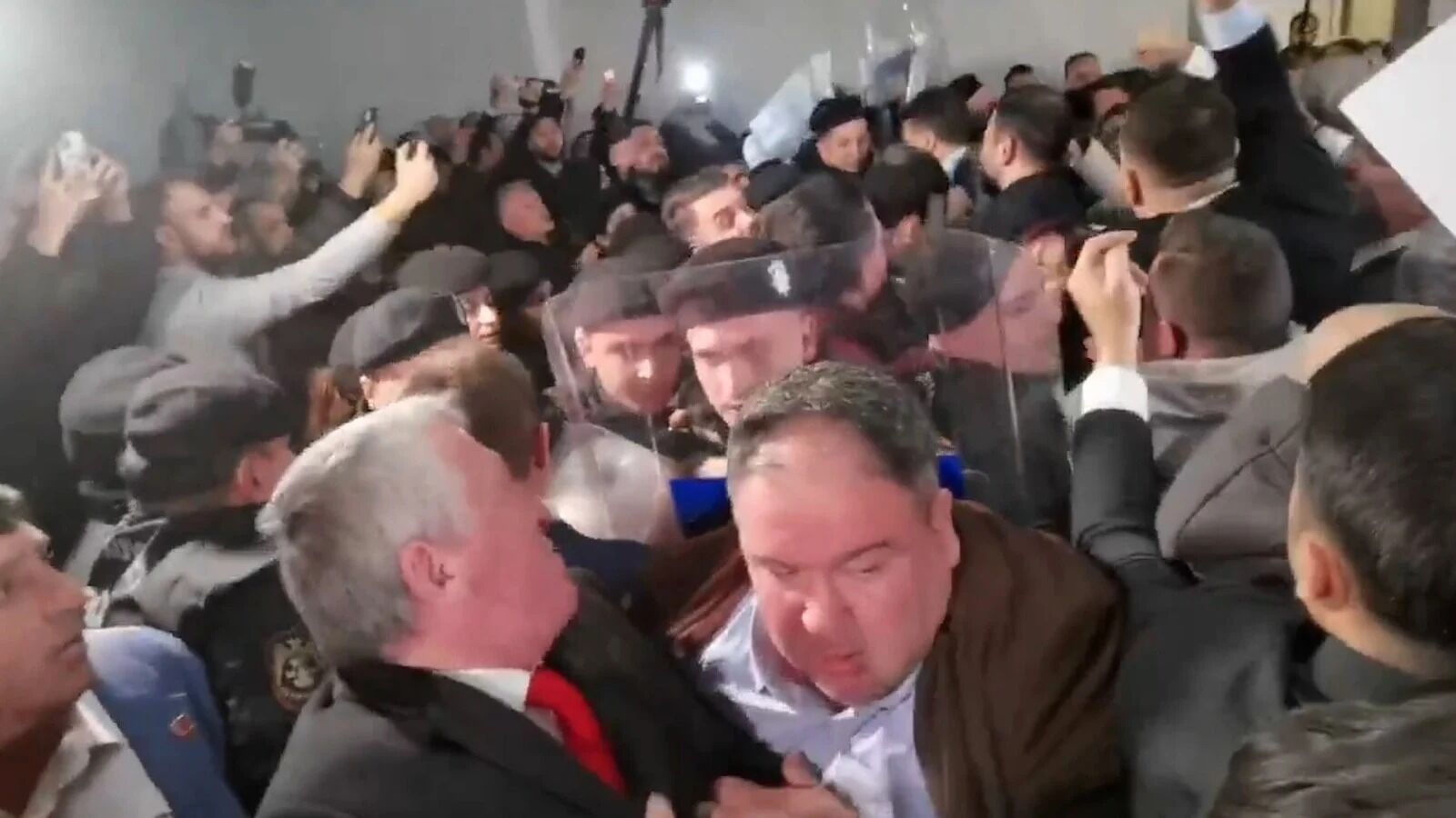 Bursa Büyükşehir Belediyesi Ak Parti'ye Geçti (3)