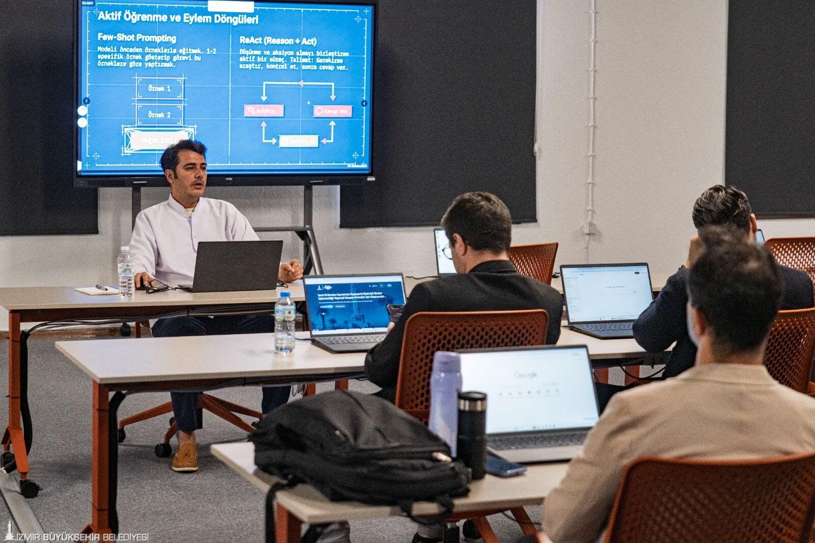 Büyükşehir’den Yöneticilere Yapay Zeka Ile Dijital Dönüşüm Eğitimi