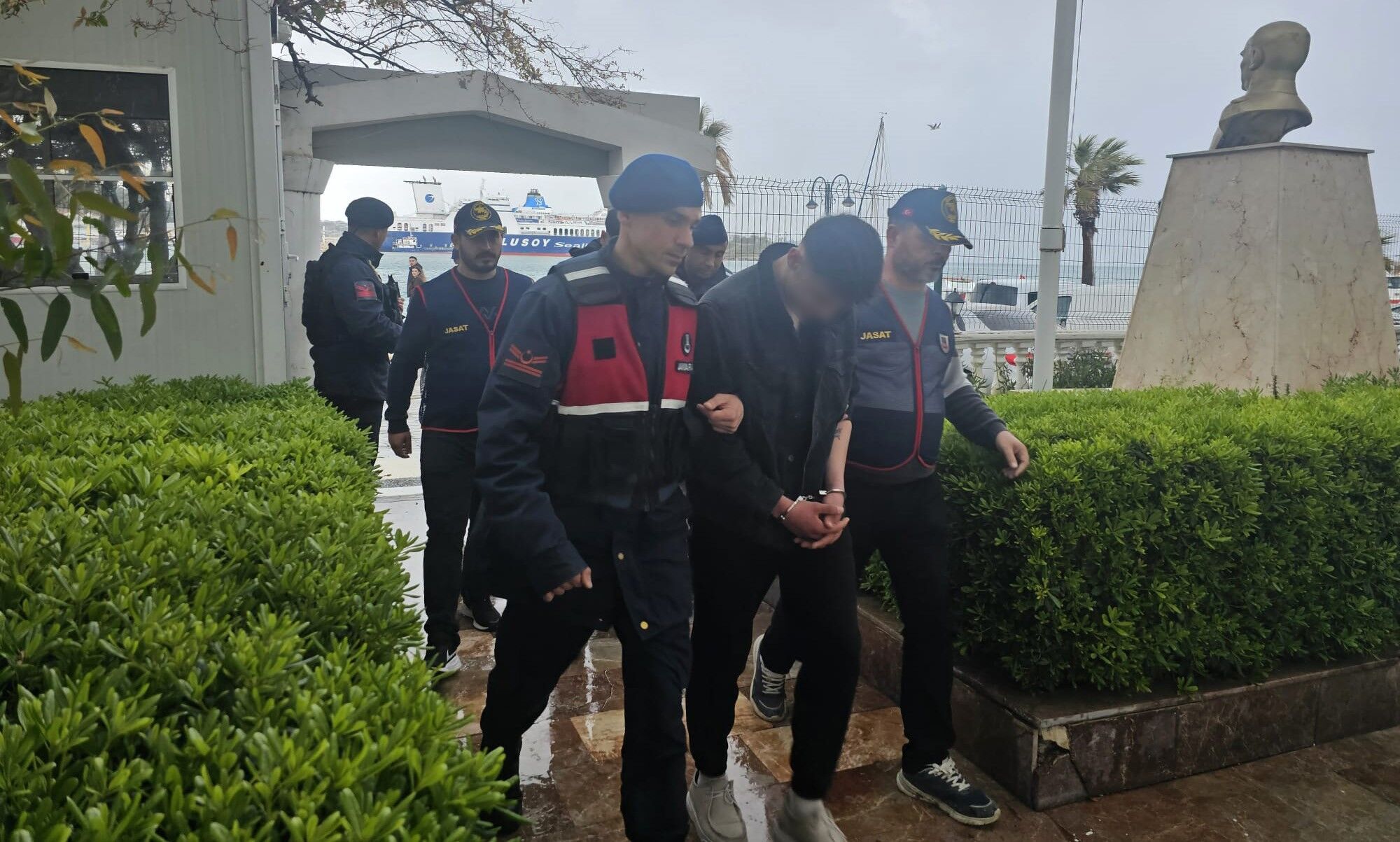 Çeşme Jandarmasından Kaçamadılar 35 Kamera Didik Didik Edildi, Araç Fareleri Yakalandı! (3)