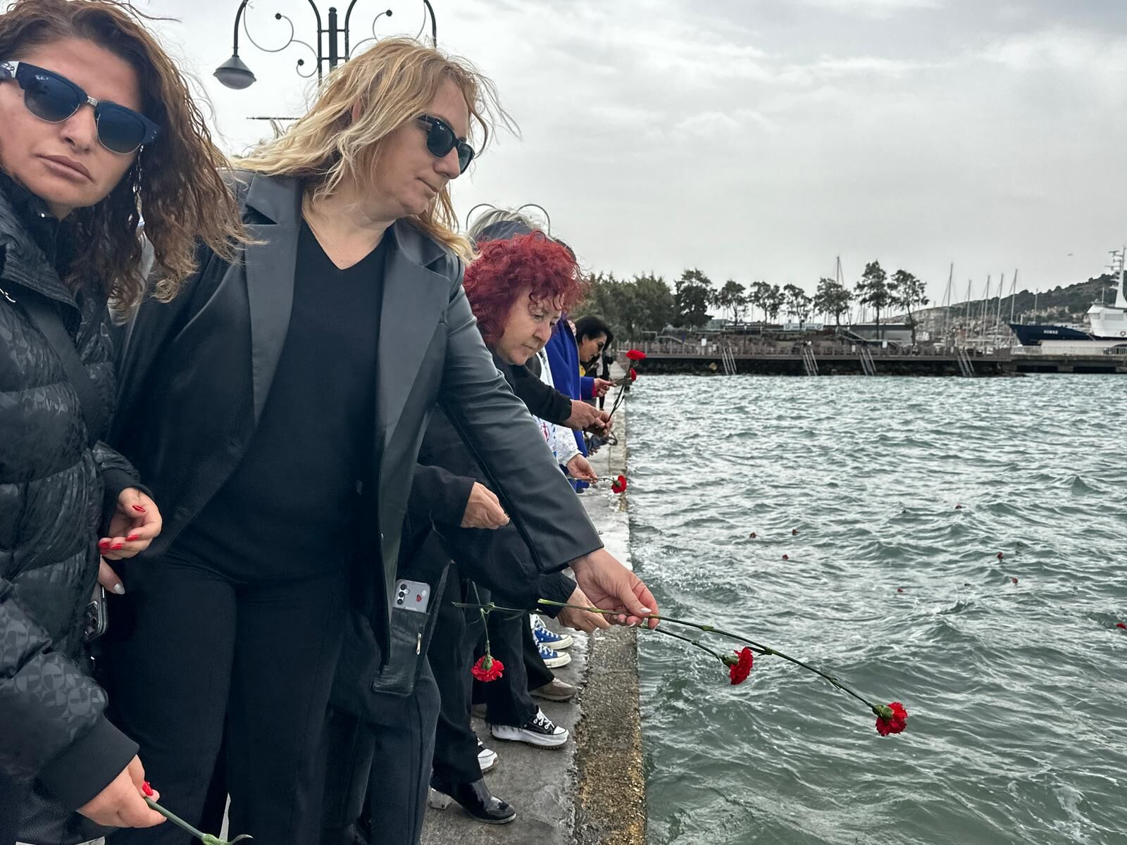 Çeşme’de Eğitimcilerden 'Şiddet' Resti 'Okullar Güvenli Değil, Geleceğimiz Karanlıkta!' (3)