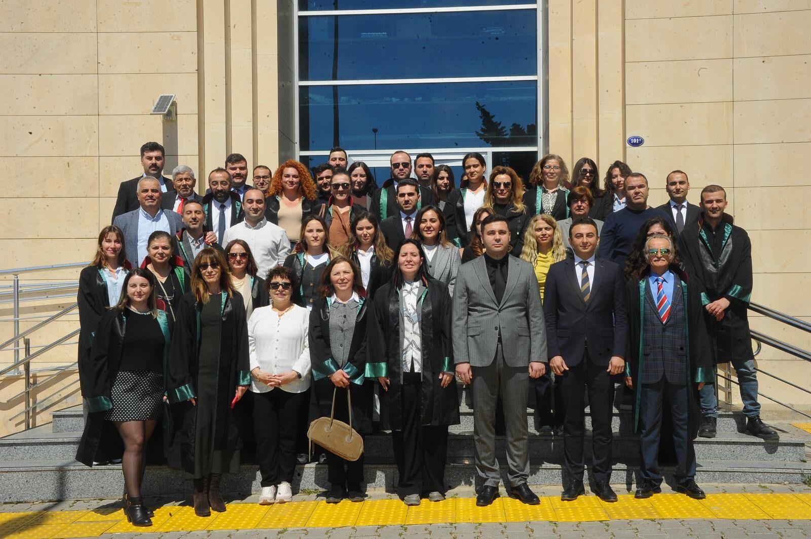 Çeşme’de Yargı Mensupları Avukatlar Günü’nde Buluştu (1)