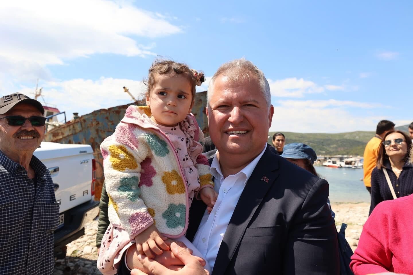 Demircili Sahili Nefes Alacak Hurda Gemi Için El Koyma Kararı (2)