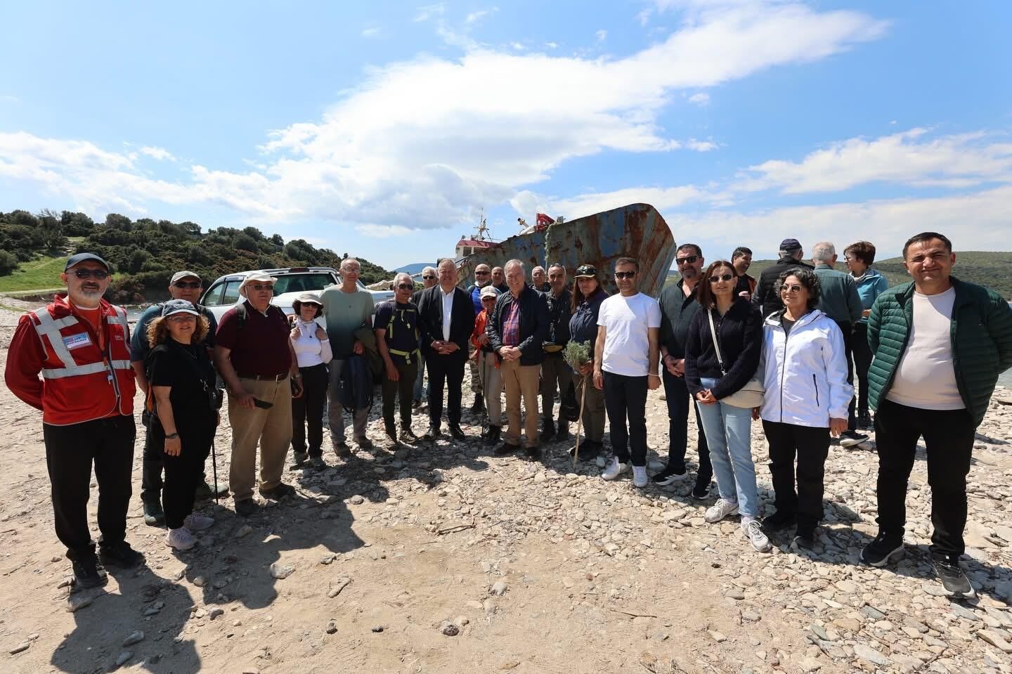 Demircili Sahili Nefes Alacak Hurda Gemi Için El Koyma Kararı (4)