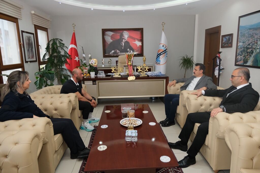 Dikili Belediyesi’nin Gururu Yılmaz Acar Şampiyonluğa Doymuyor! (3)