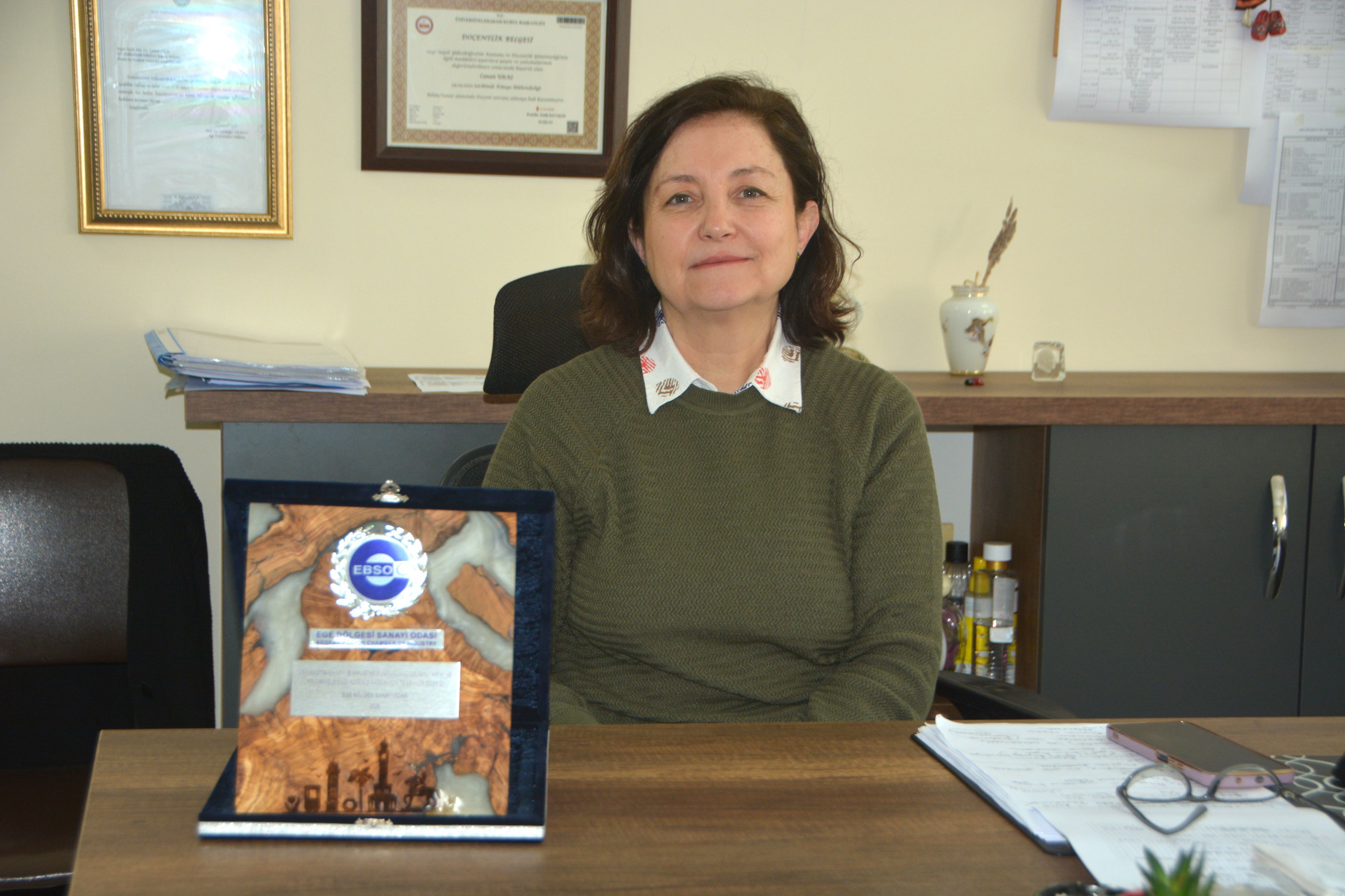 ++Doç. Dr. Canan Uraz (5)