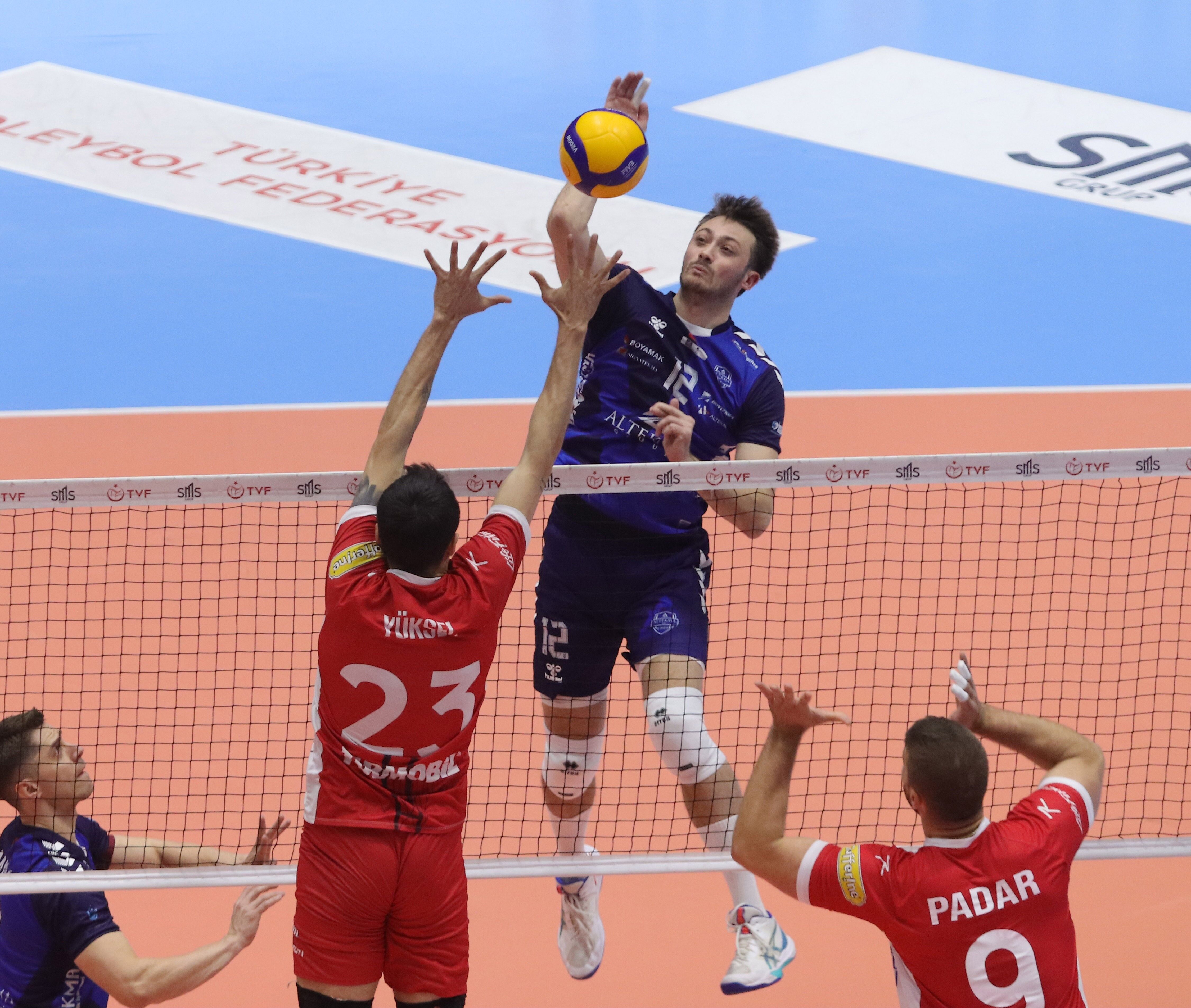 Efeler Ligi’nde Altekma Sahasında Kritik Maça Çıkıyor (1)