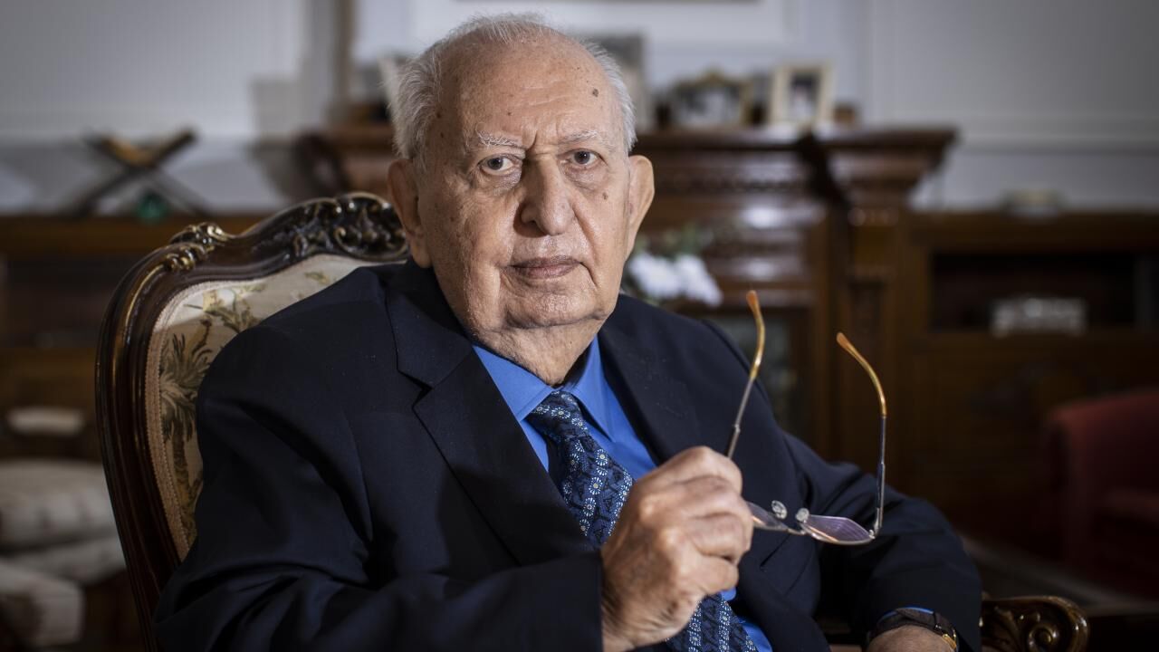 Eski Tbmm Başkanı Hüsamettin Cindoruk Hayatını Kaybetti (2)