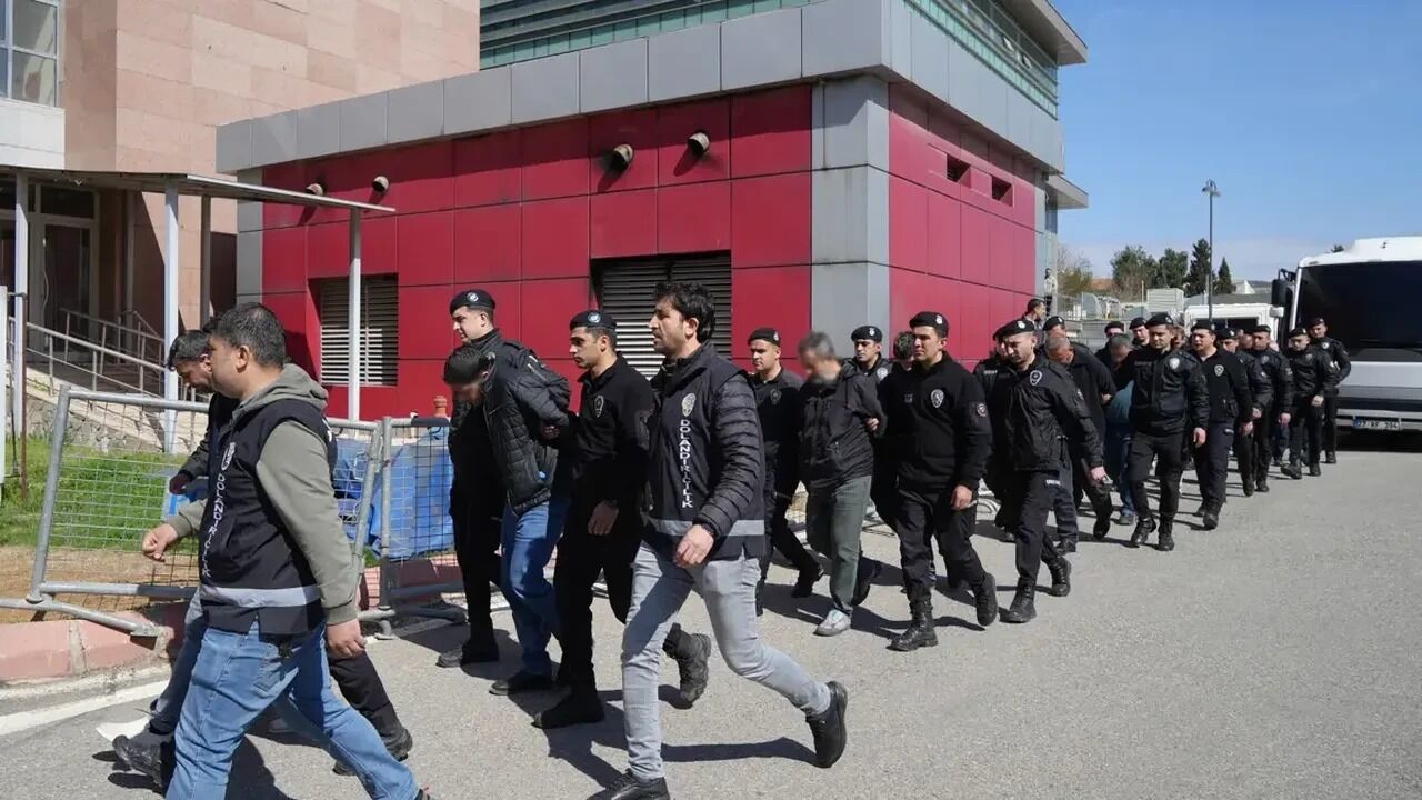 Gaziantep’te 521 Milyonluk Dolandırıcılık Akademisyen Gözaltında (2)