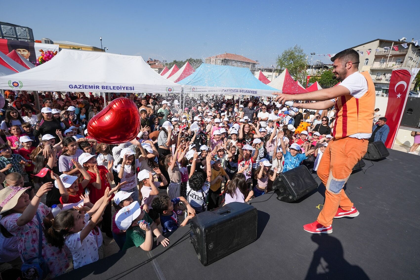 Gaziemir'de 23 Nisan Coşkusu Beş Gün Sürecek (2)