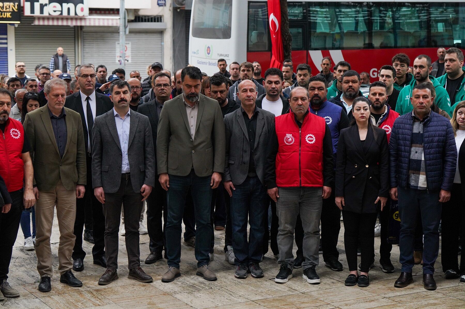 Gaziemir’den Okul Saldırılarına Tepki! 'Herkes Sorumluluk Almalı' (2)