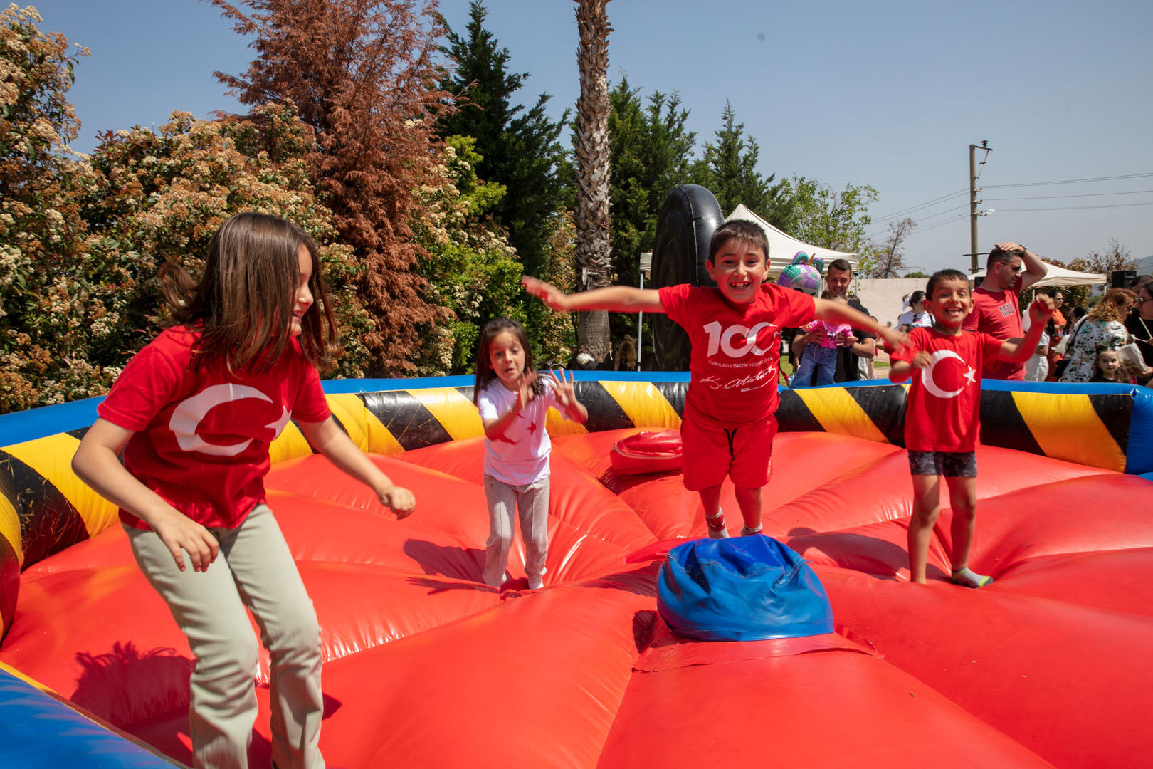 Güzelbahçe’de 23 Nisan Çocuk Şenliği Programı Hazır (4)