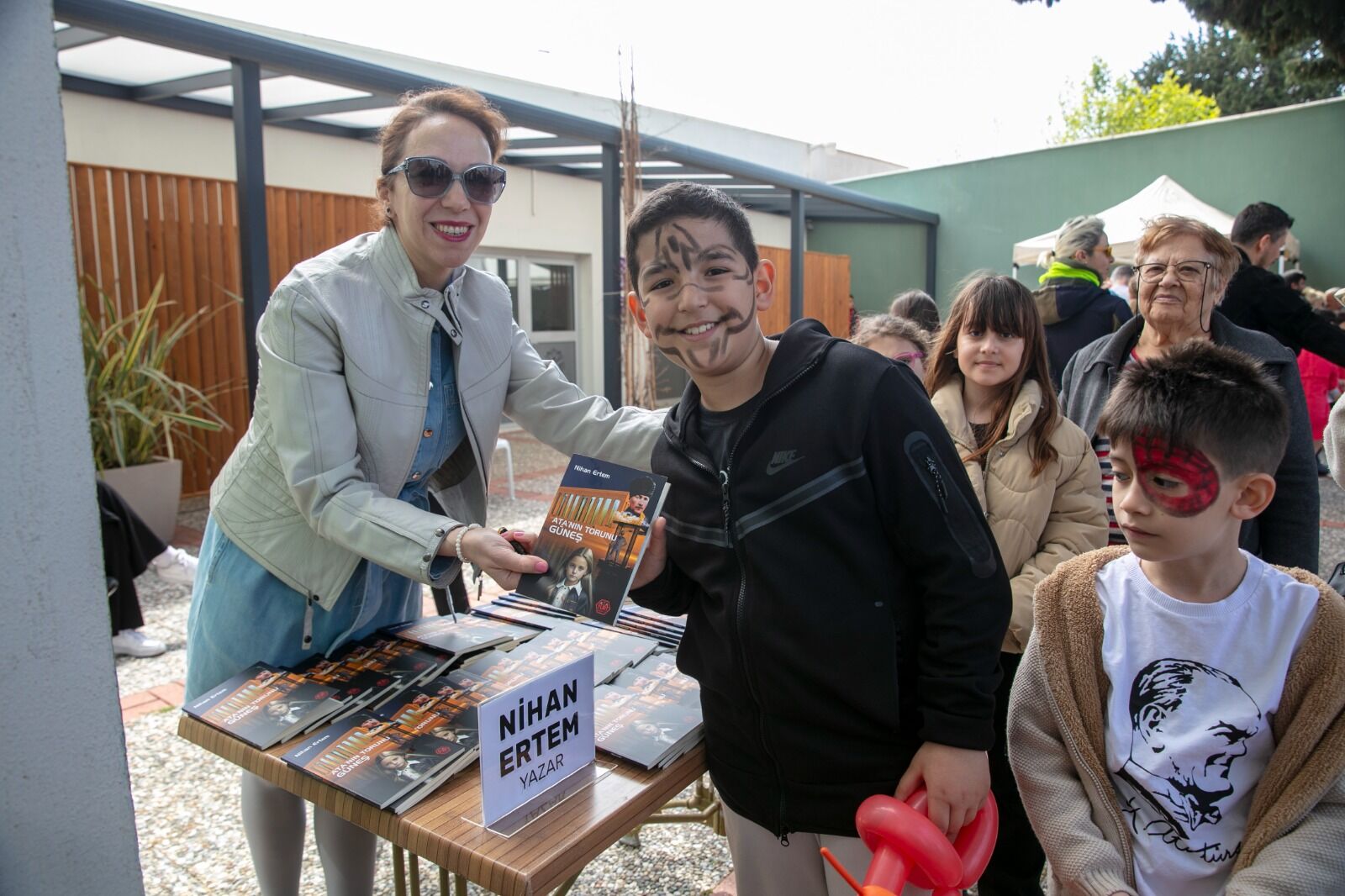 Güzelbahçe’de 23 Nisan Etkinlikleri Gün Boyu Coşkuyla Kutlandı (5)