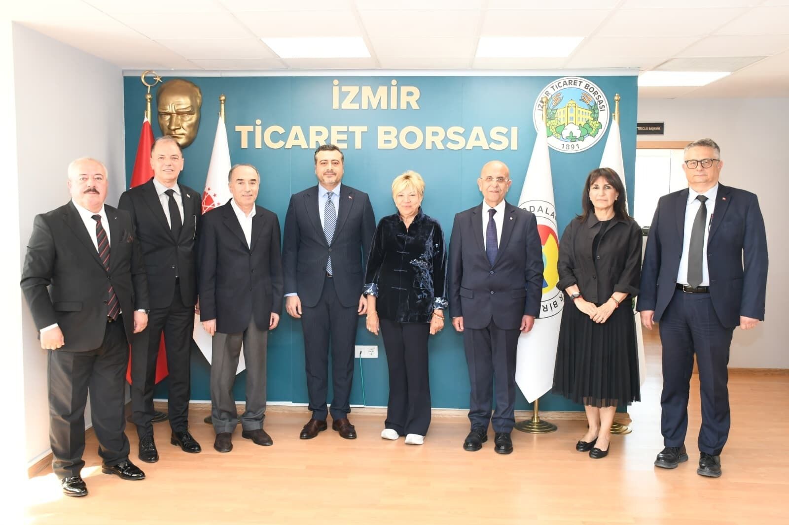 İletişim Başkanlığı Ve İtb El Sıkıştı! 444