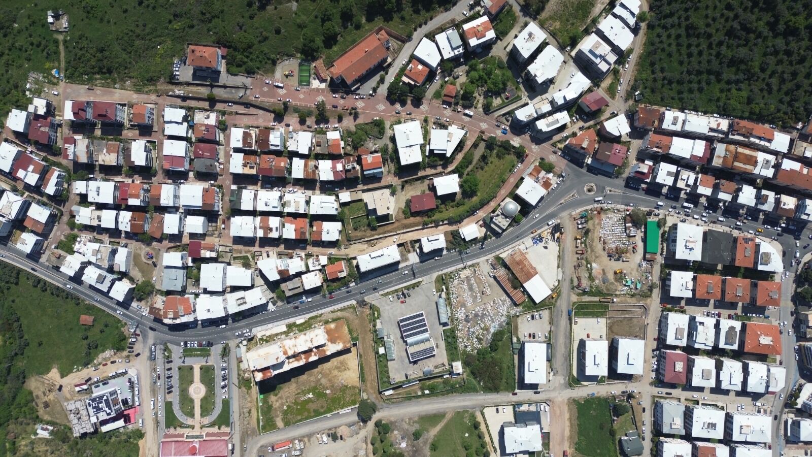 İsmet İnönü Caddesi (2)